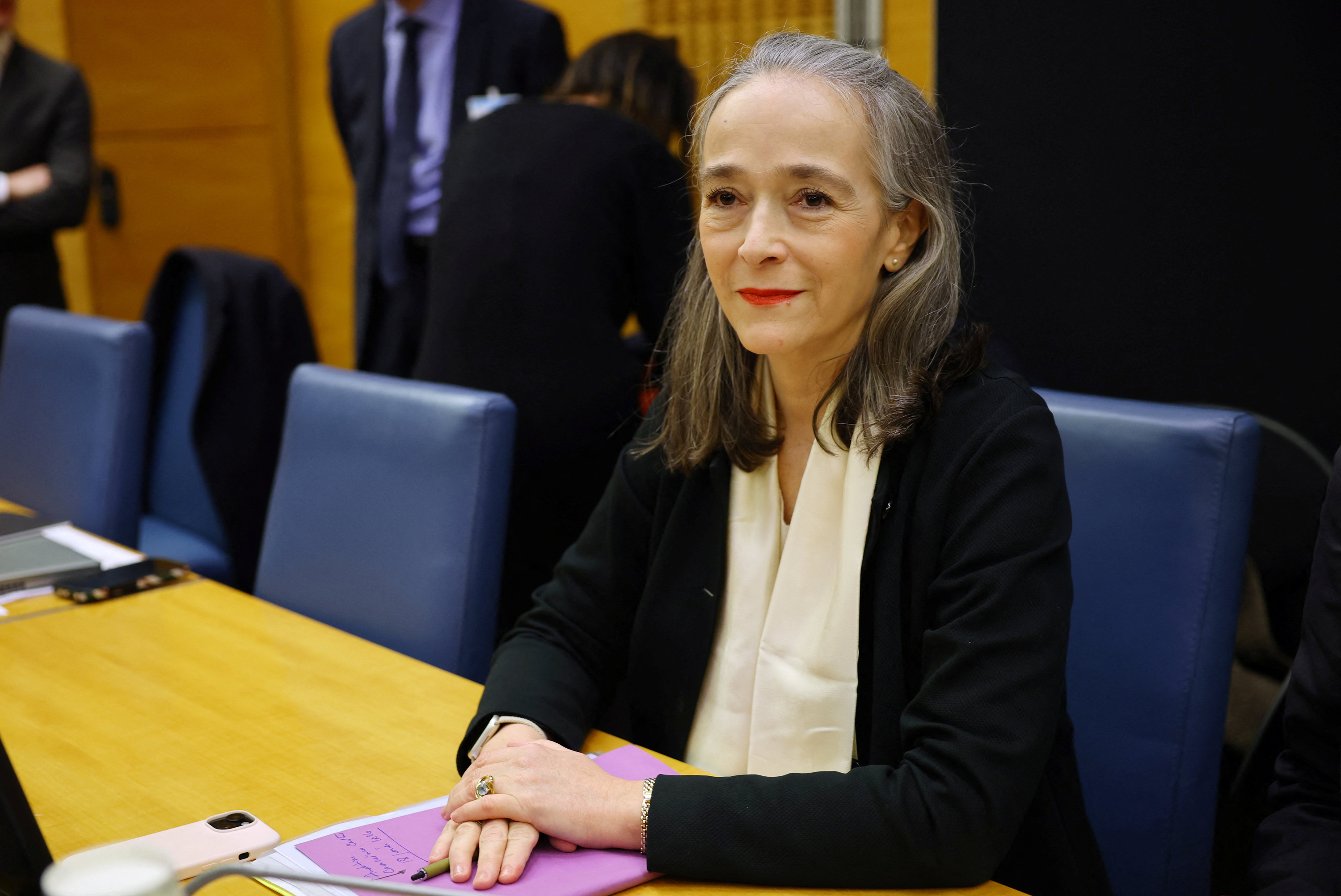 Delphine Ernotte annonce une baisse de 15 millions d’euros de la dotation publique pour France Télévisions