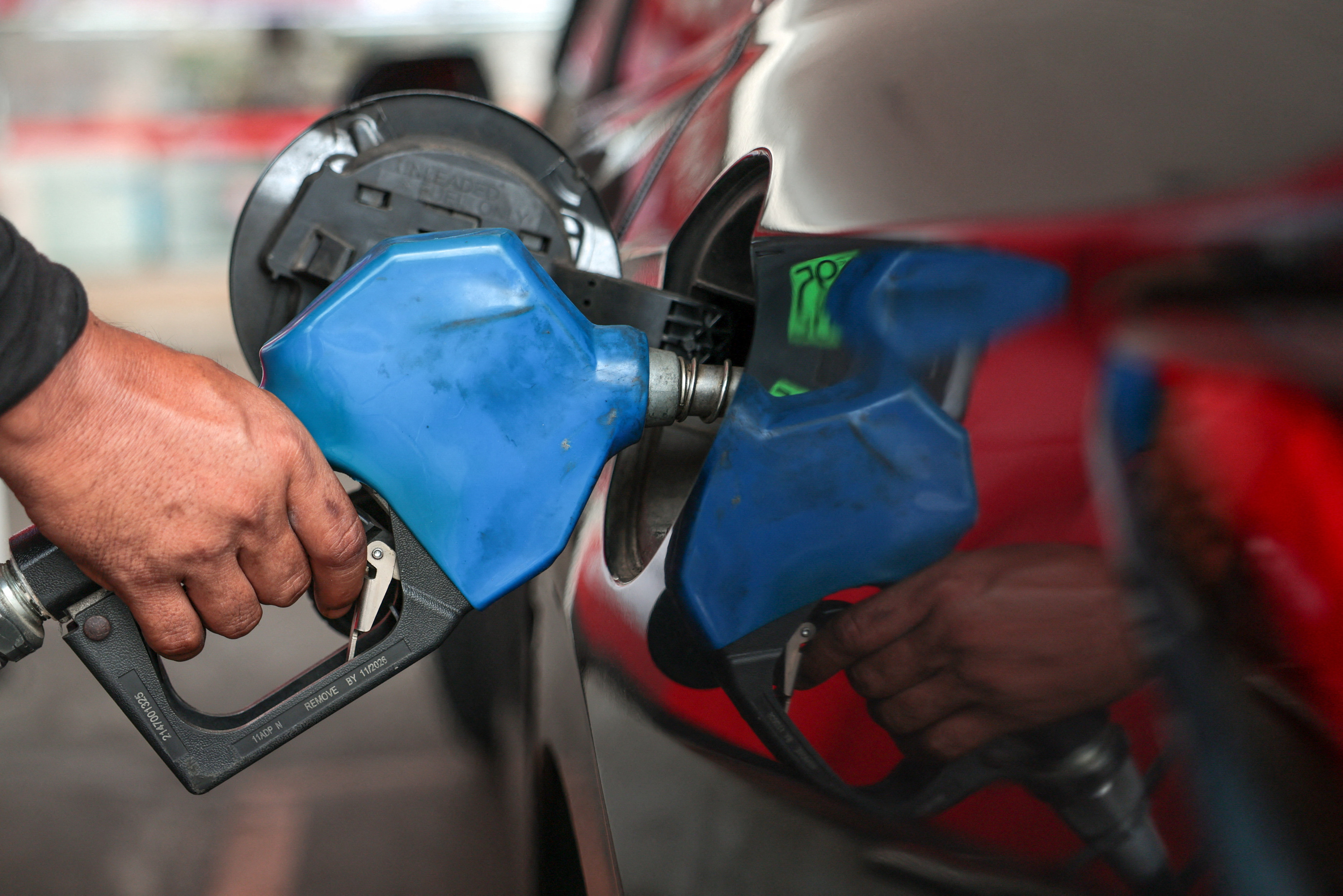 L’Italie réduit de 25 centimes le prix du carburant face à la flambée liée au Moyen-Orient