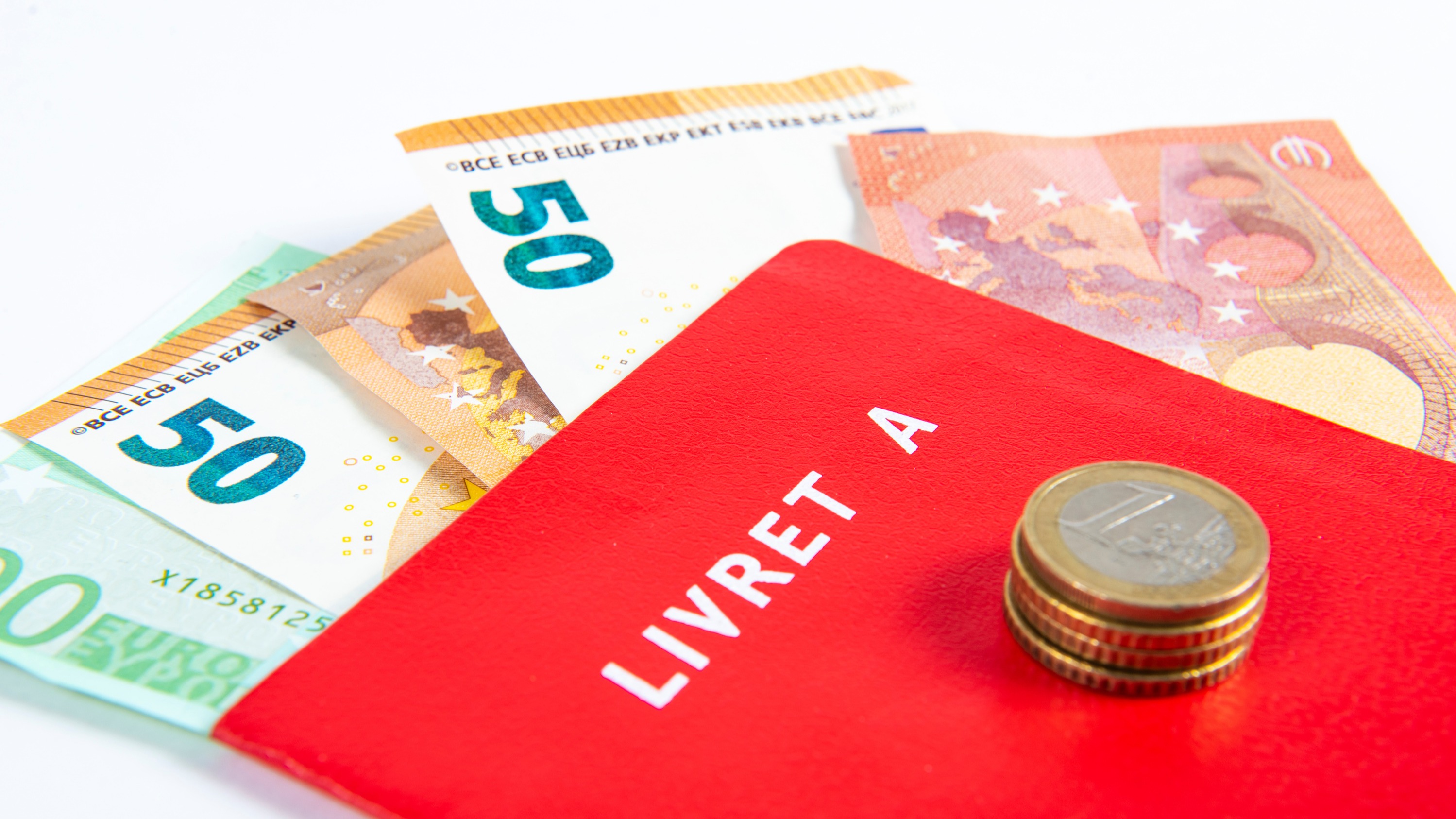 Livret A : face à la baisse du taux d’intérêt, les Français ont continué de vider leur épargne en février