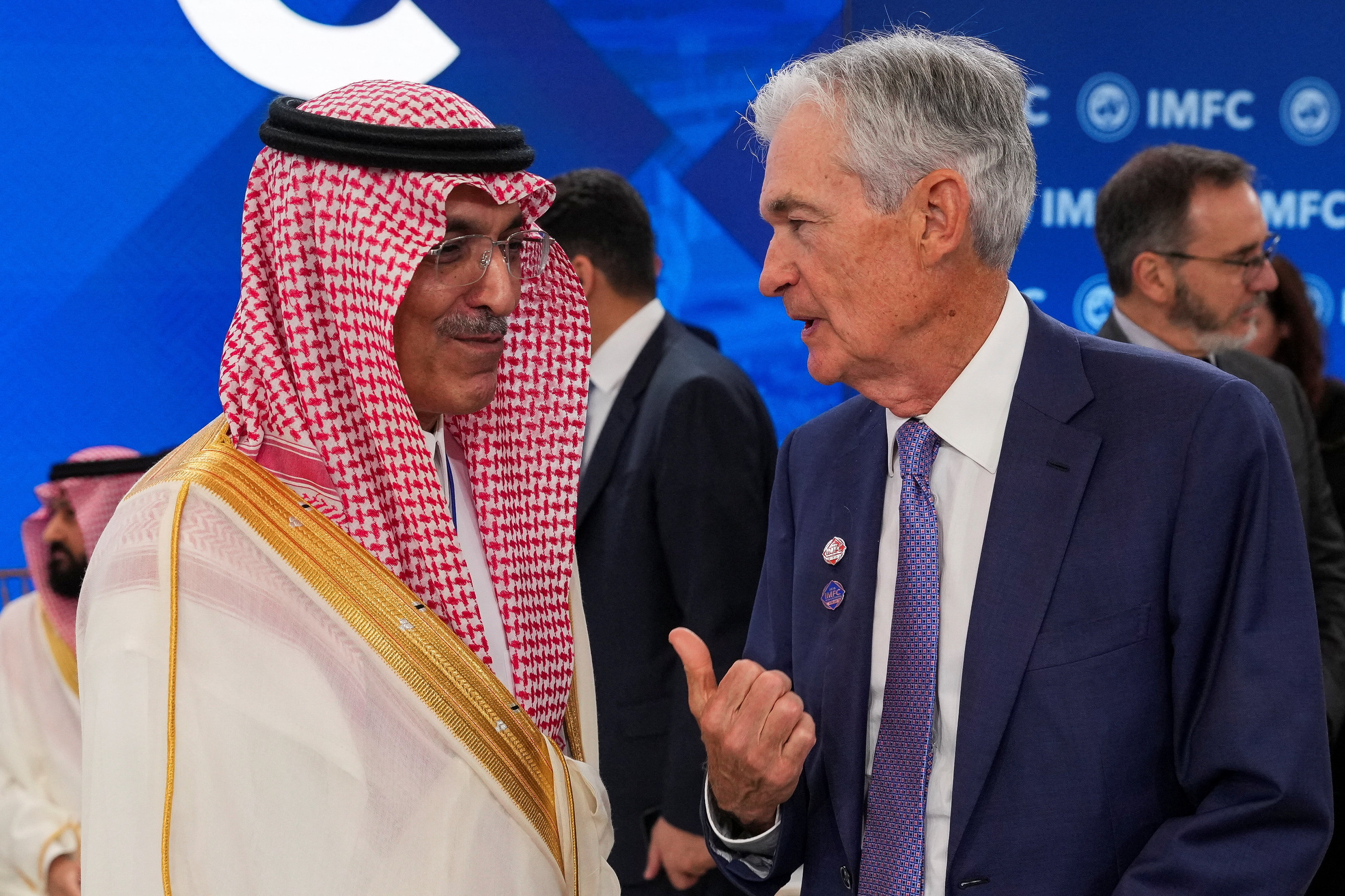 Réouverture du détroit d’Ormuz: le ministre saoudien des Finances attend une confirmation et une baisse des primes d’assurances