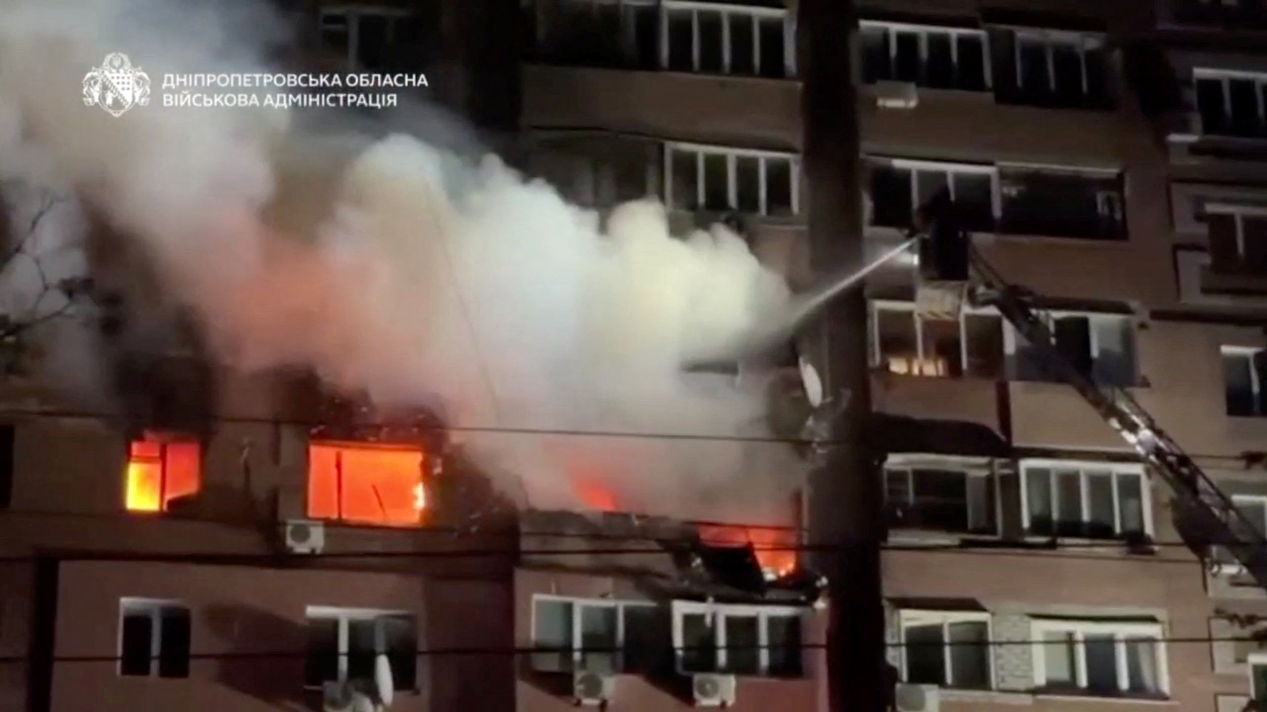 Guerre en Ukraine : au moins deux morts, un disparu et huit blessés dans une attaque russe à Dnipro