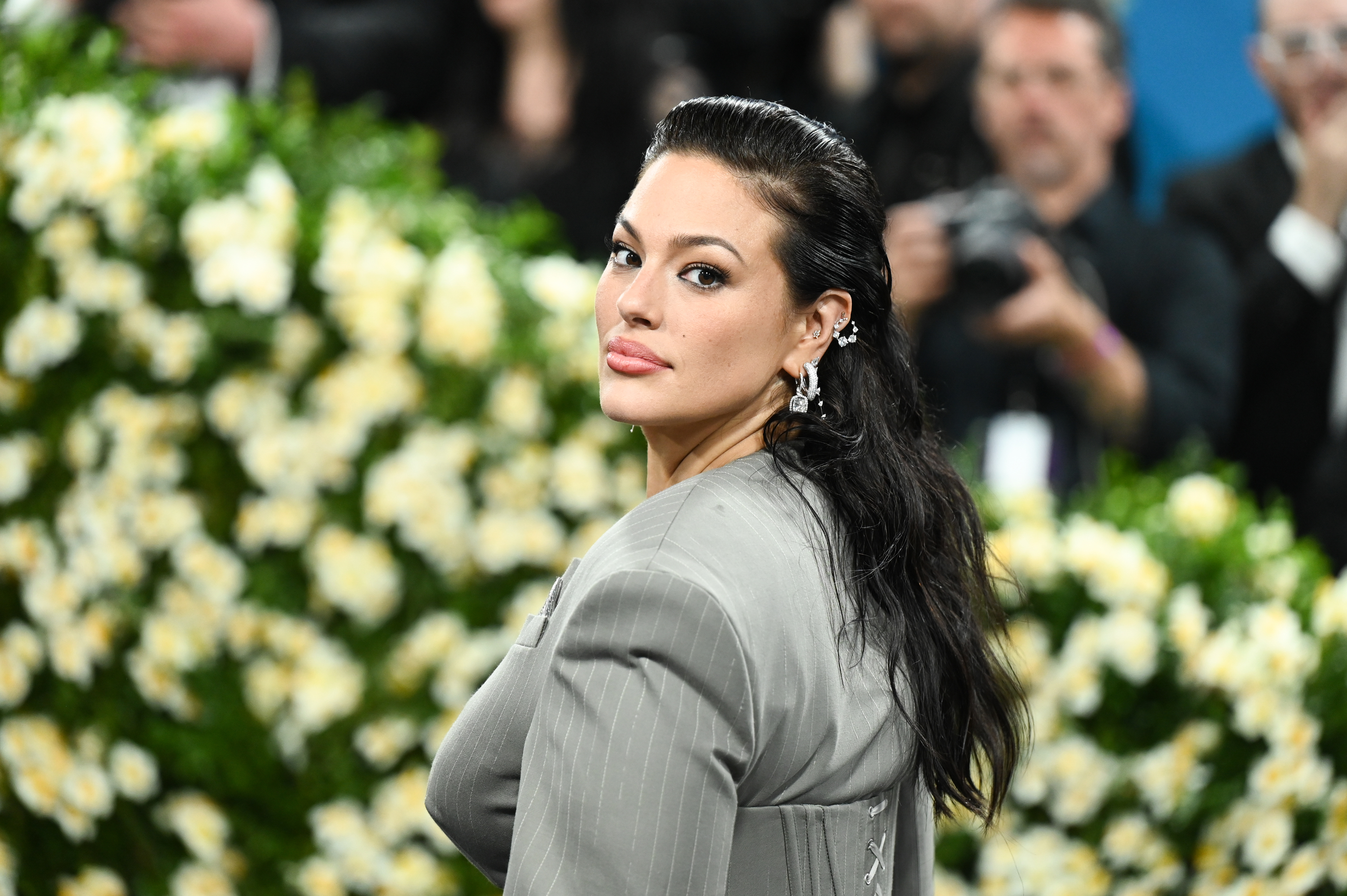 Ashley Graham dénonce la «gifle en plein visage» des médicaments amaigrissants au mouvement «body positive»