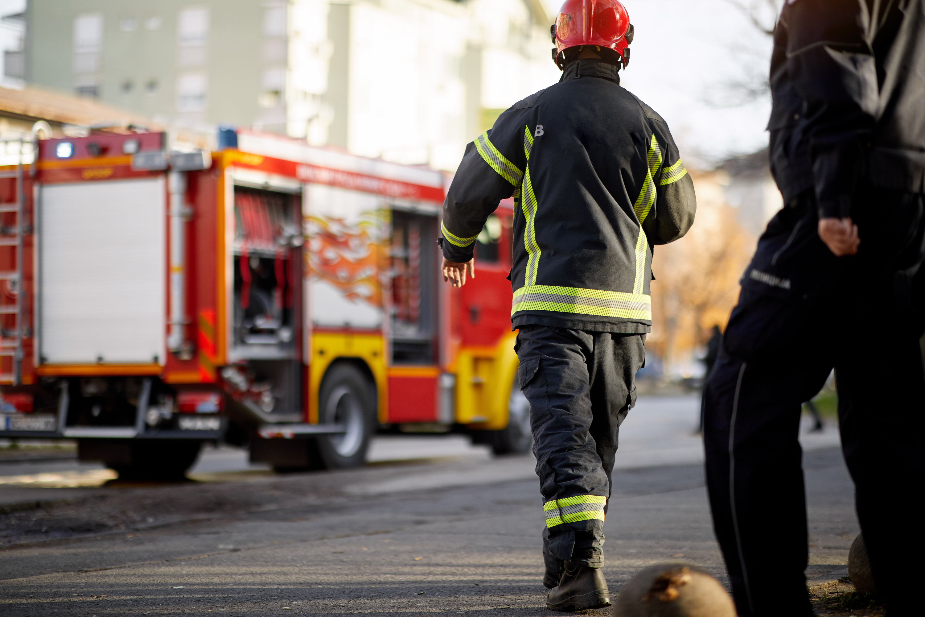 Trois morts dans un incendie dans un immeuble de la banlieue lyonnaise