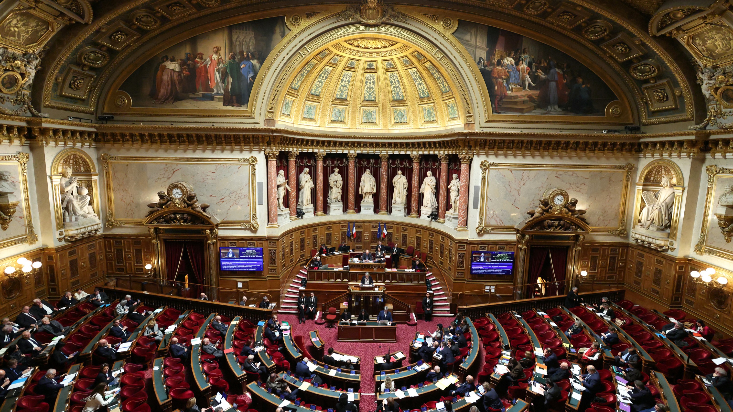 «La mort peut attendre» : le Sénat rejette une nouvelle fois la loi sur l’aide à mourir