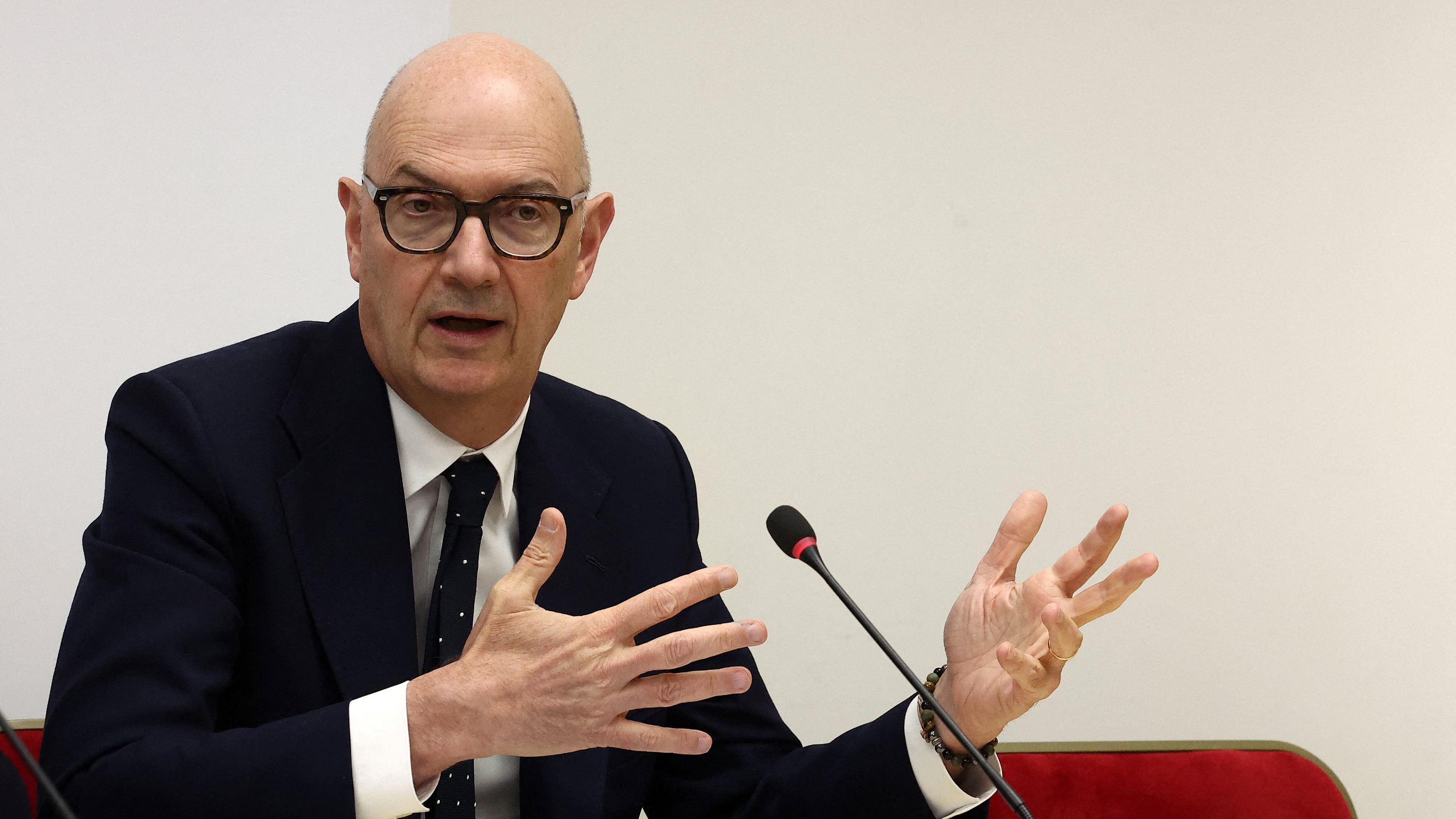 «C’est tout sauf un recasage» : le ministre de l’Économie défend le candidat d’Emmanuel Macron pour la Banque de France