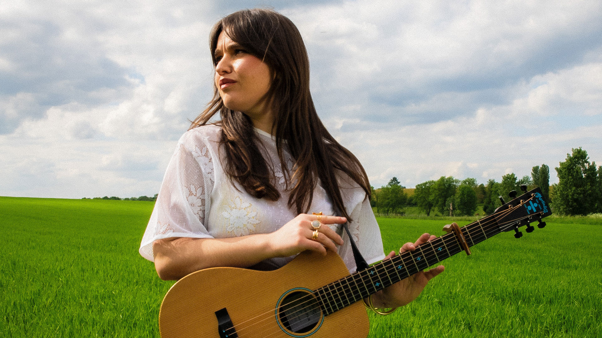 Après sa participation à Star Academy, Lily Campa mène une nouvelle vie et dévoile son premier single — People & Médias
