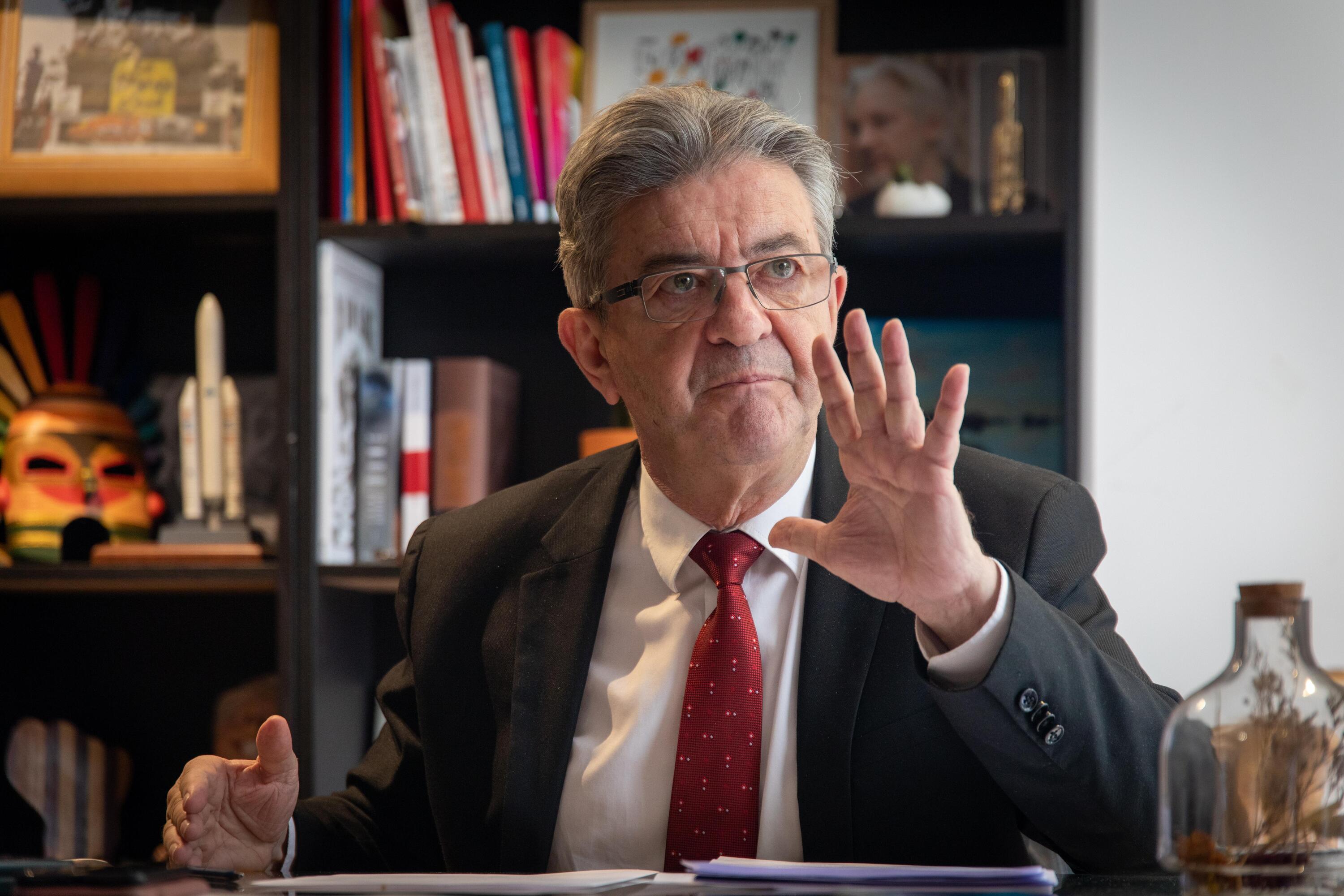 Fin des jeux vidéo physiques sur PlayStation : Mélenchon dénonce un «triomphe de la marchandisation totale»