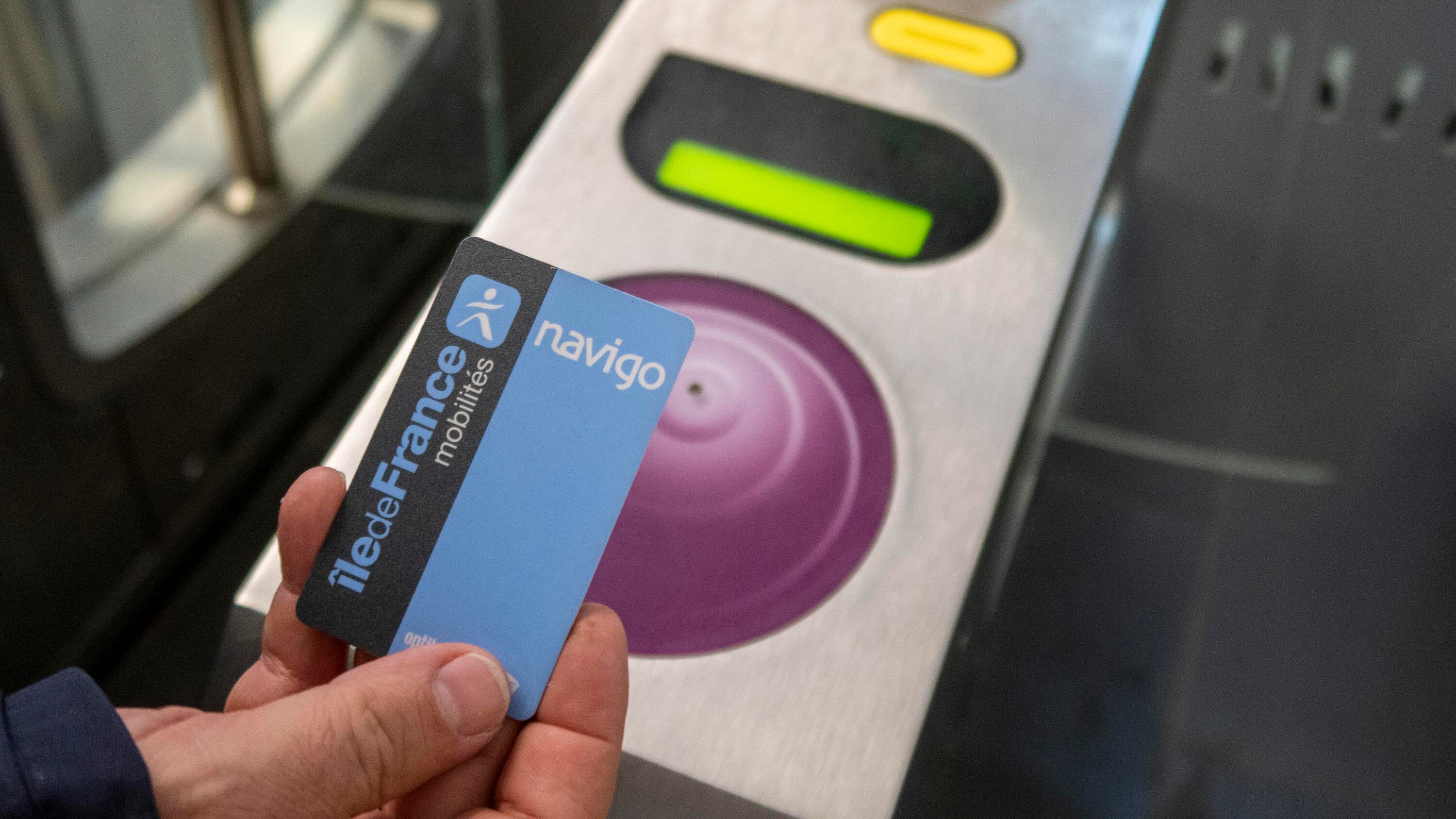 Transports en Île-de-France : le passe Navigo annuel peut désormais être transféré sur smartphone