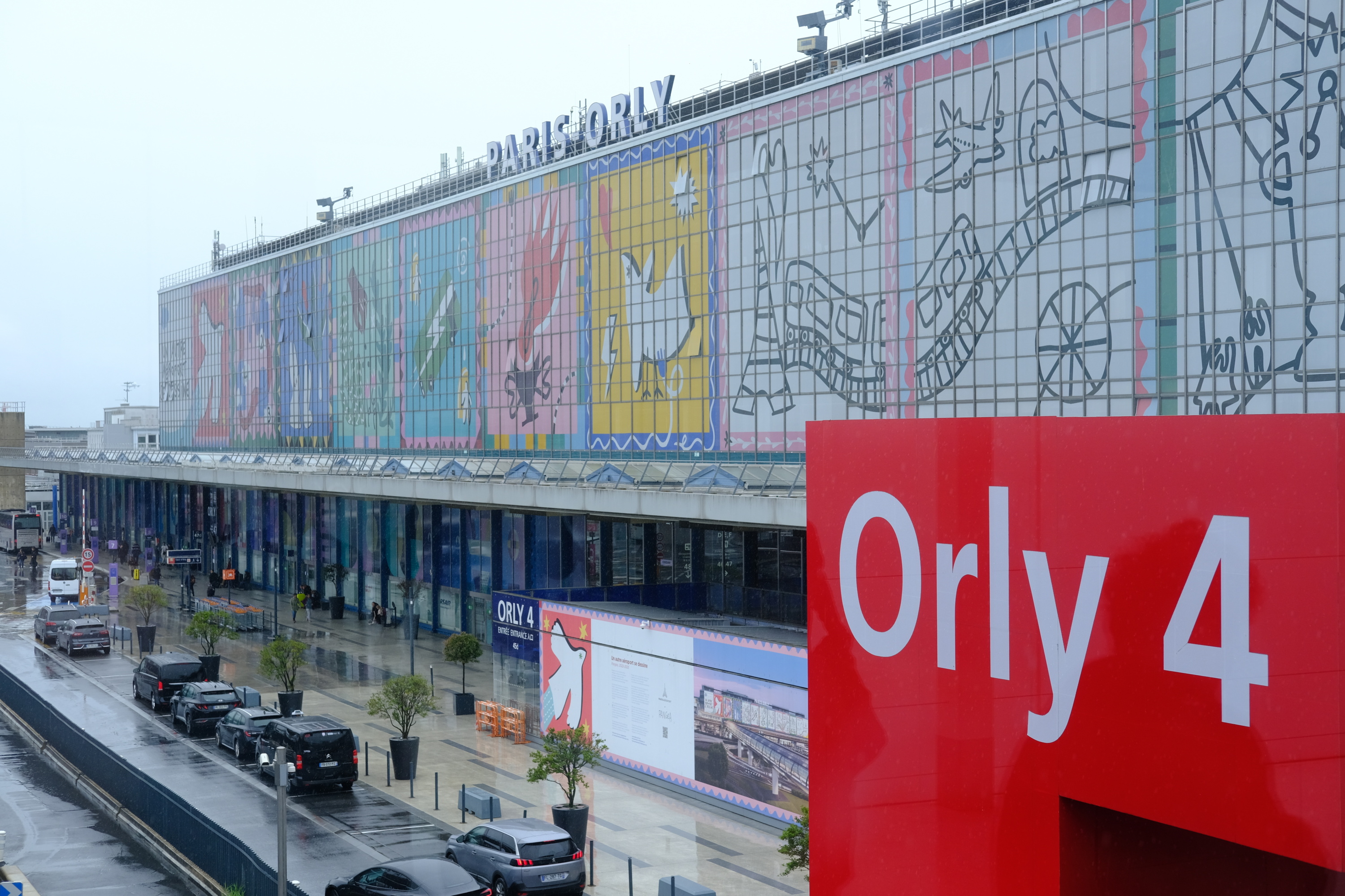 Les orages perturbent les aéroports parisiens, 20% des vols supprimés à Orly ce jeudi soir
