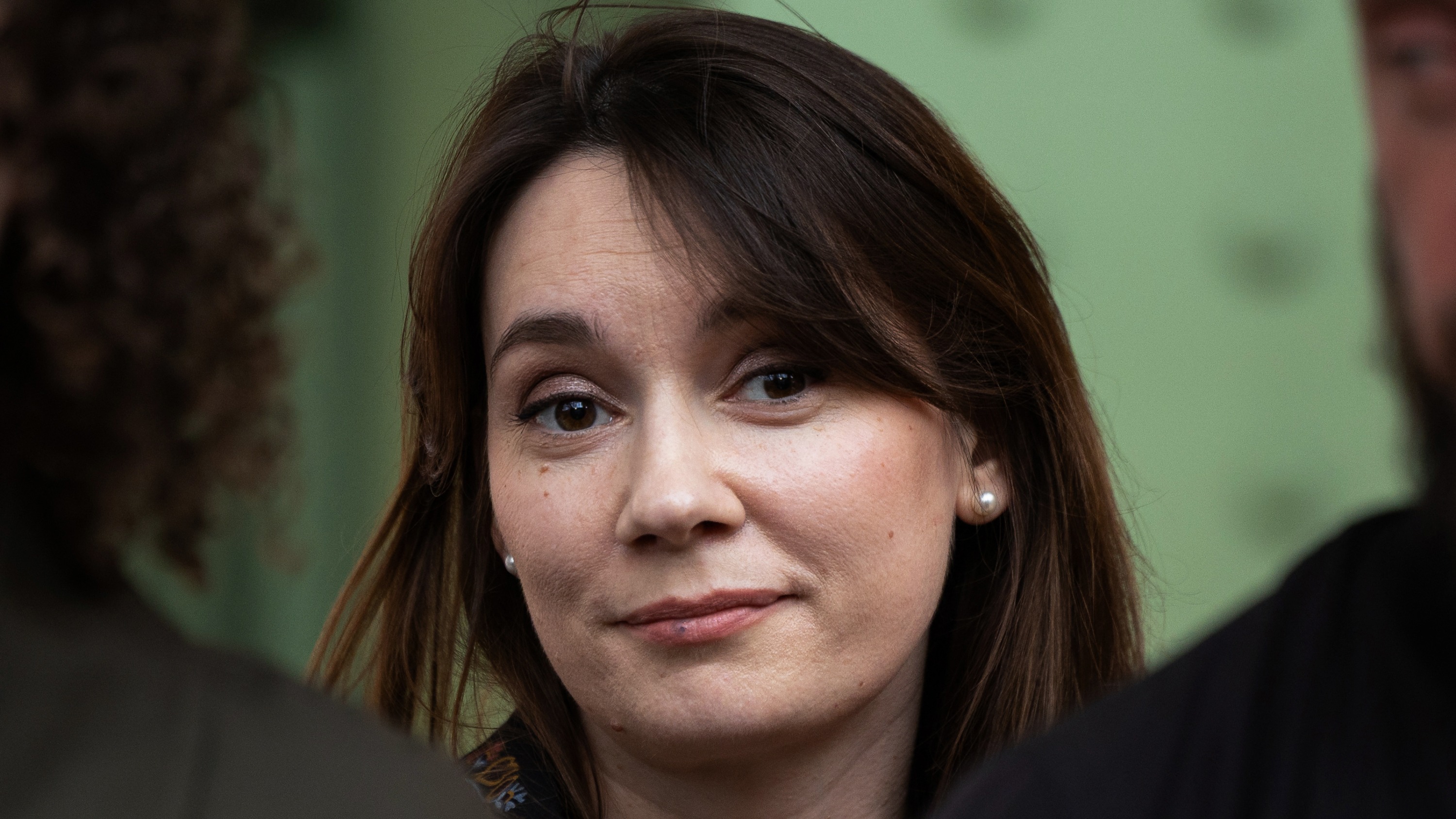 Xenia Fedorova : le gouvernement gèle les avoirs de la chroniqueuse russe, déjà visée par un arrêté d’expulsion
