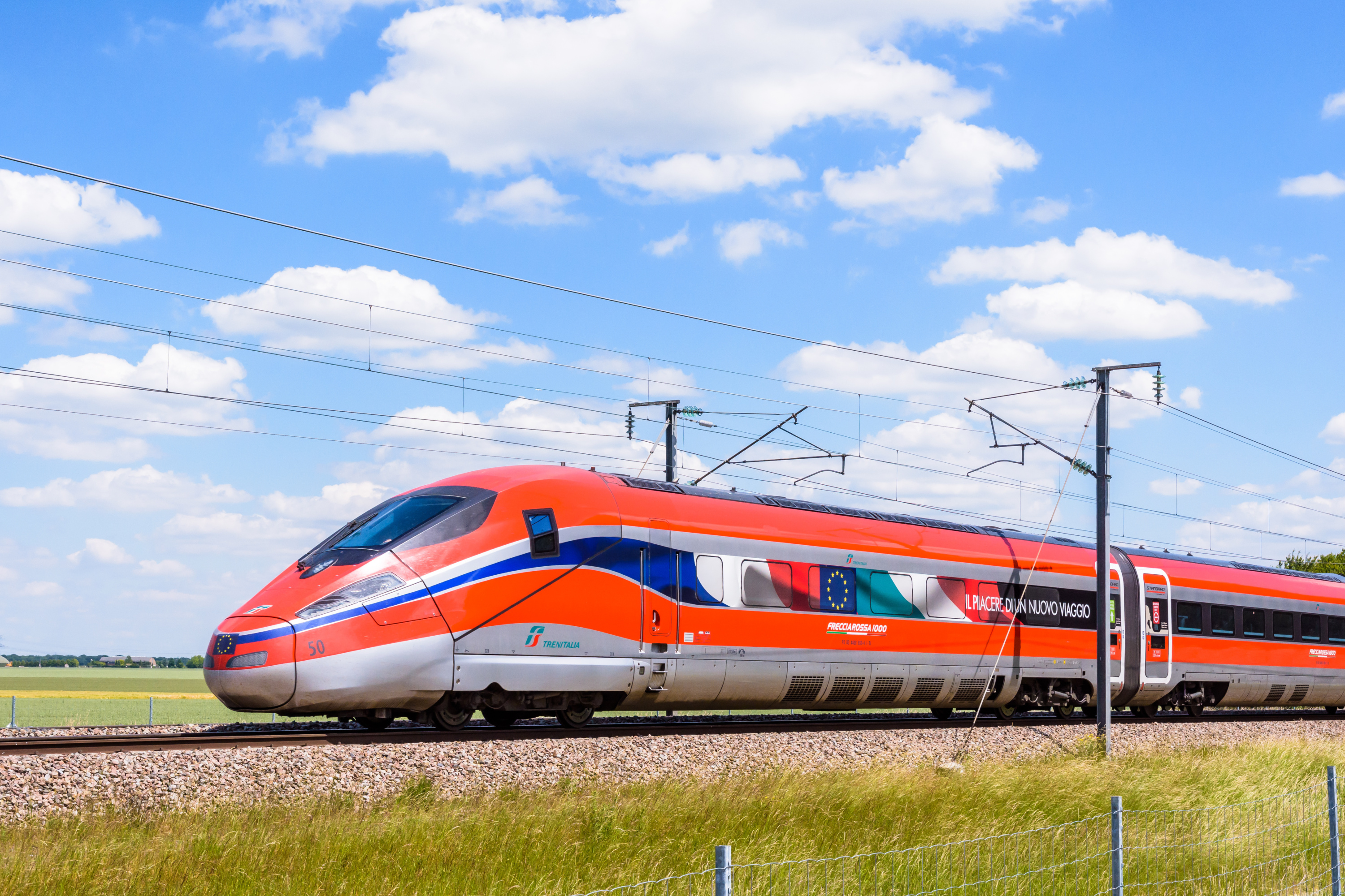 Ferroviaire : Trenitalia France commande 19 trains à grande vitesse au japonais Hitachi pour «environ deux milliards d’euros»