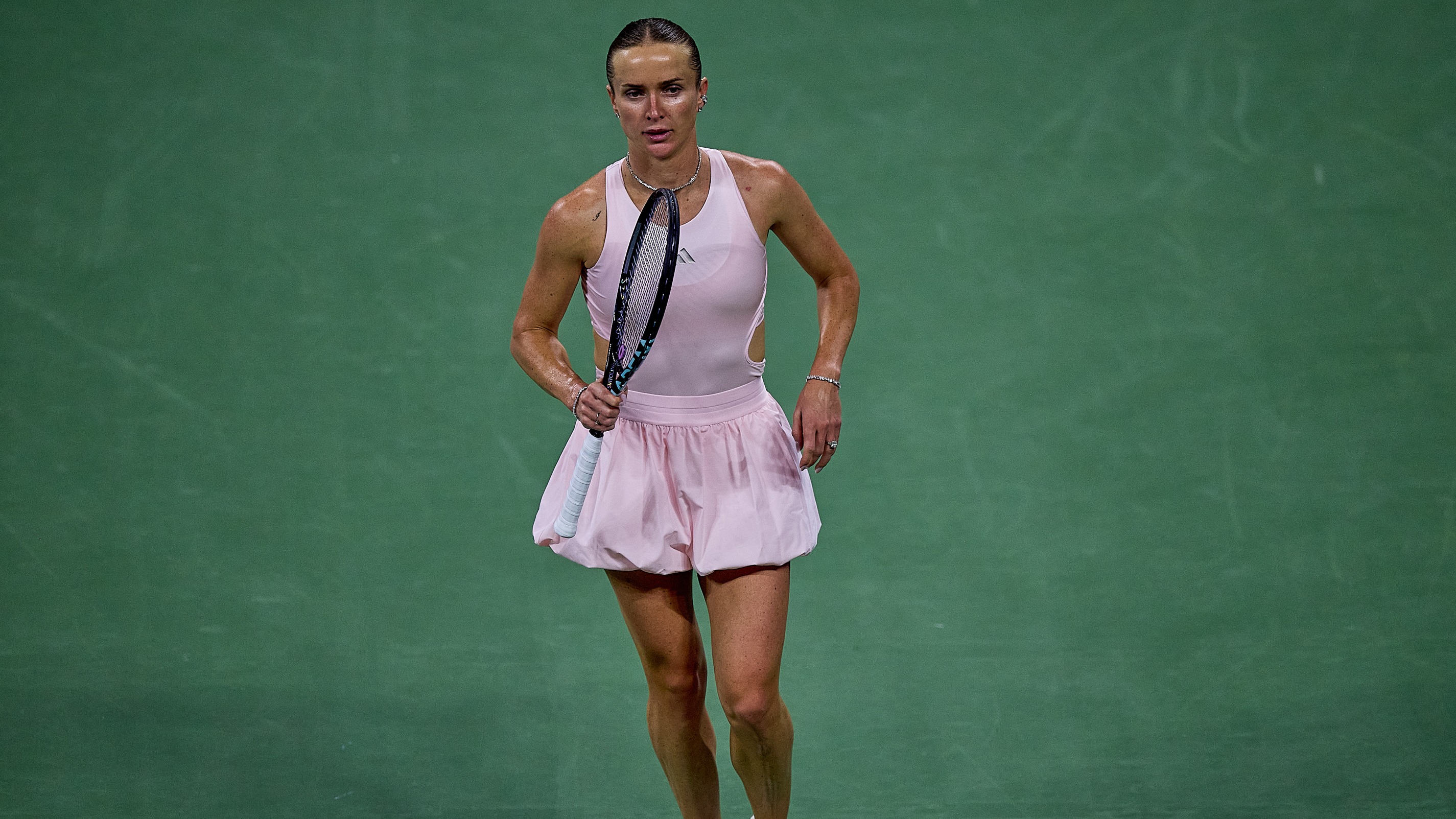 «Aujourd’hui, mon club est devenu l’un d’entre eux» : Elina Svitolina annonce la destruction de son club de padel à cause de la guerre en Ukraine Thumbnail