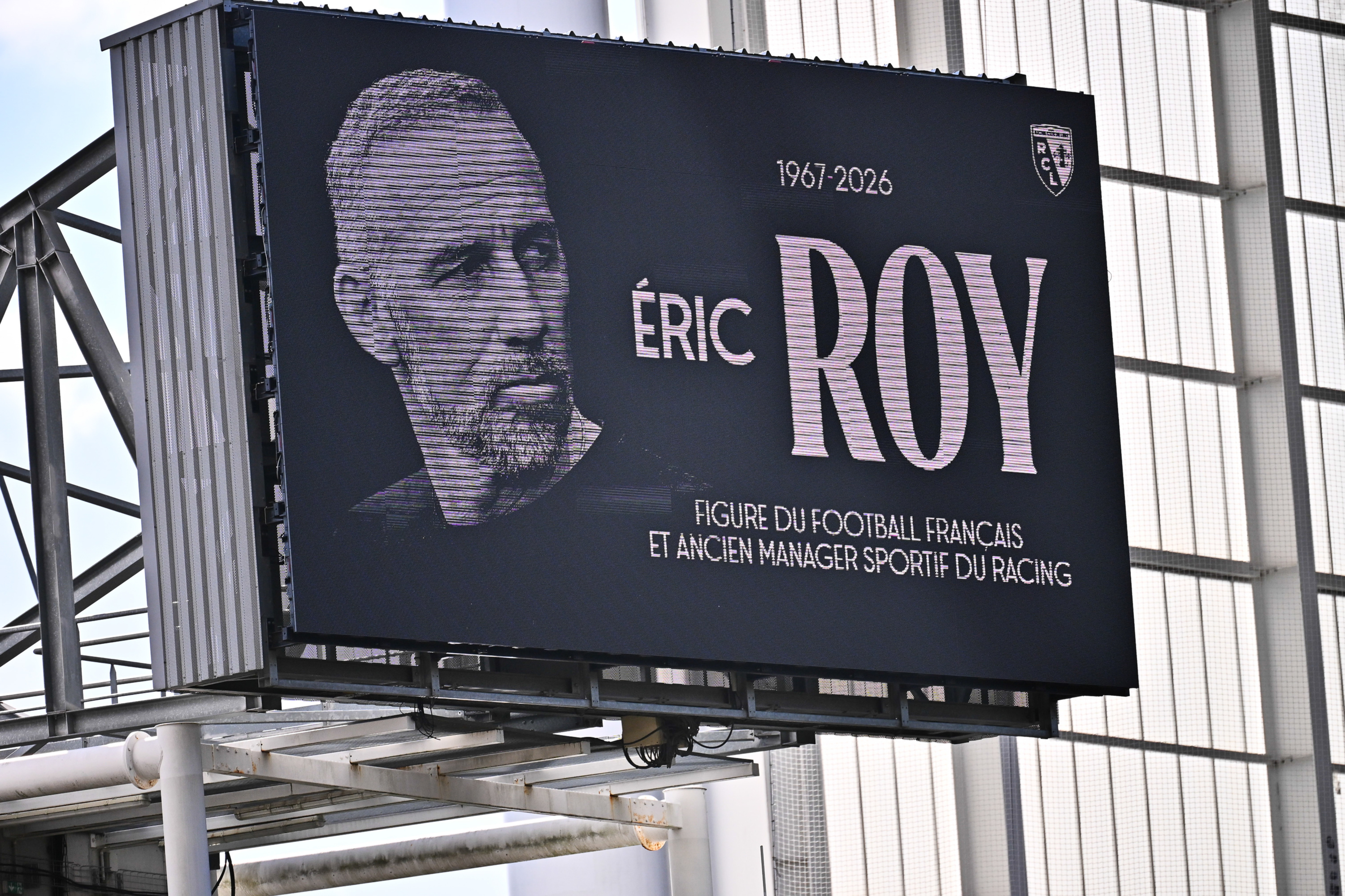 Foot : la casquette en hommage à Eric Roy déjà en rupture de stock