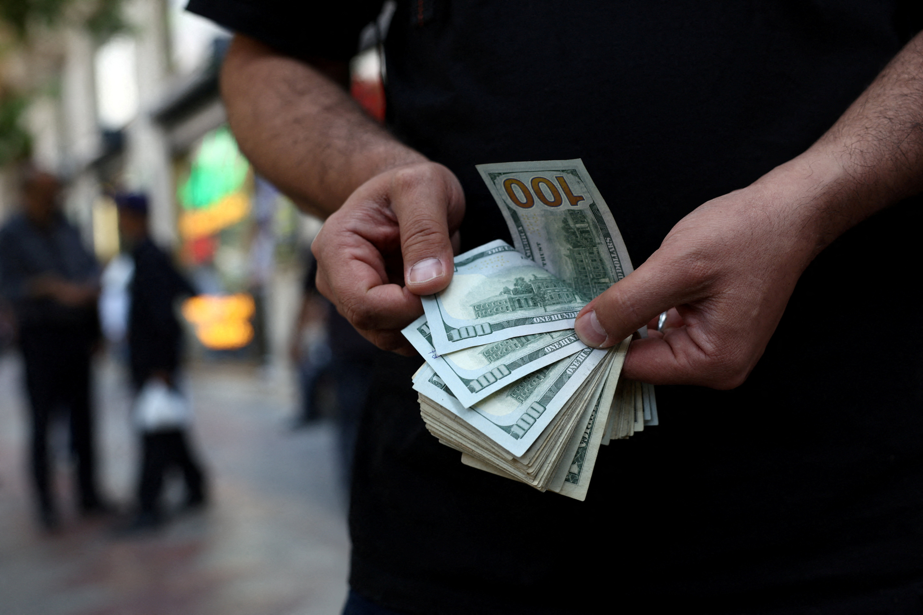Le taux d’intérêt de la dette publique des États-Unis à dix ans dépasse les 5% pour la première fois depuis 2023