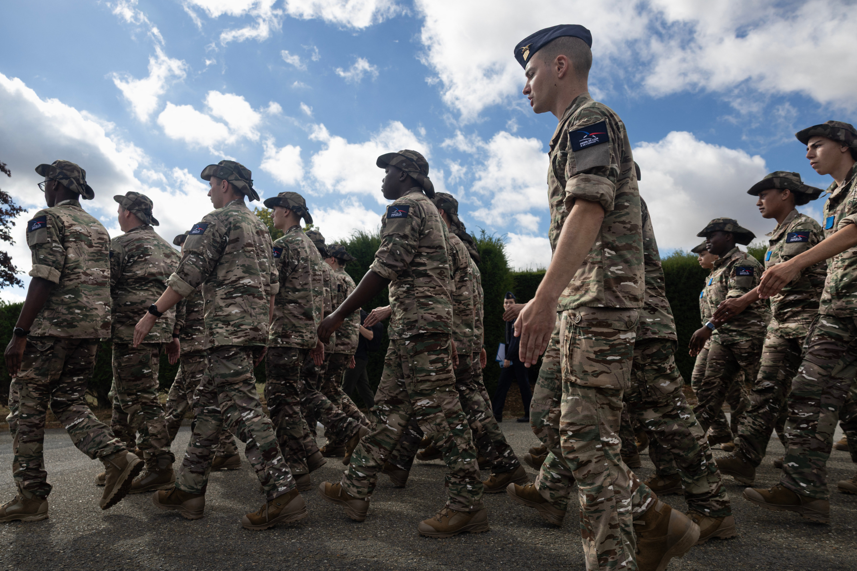 Emmanuel Macron à Orange pour rencontrer la première promotion du service militaire national