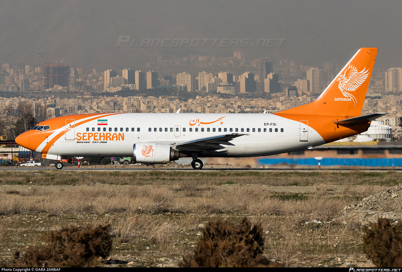 En Iran, le plafond d’un Boeing 737 s’effondre à cause d’un problème mécanique juste après le décollage