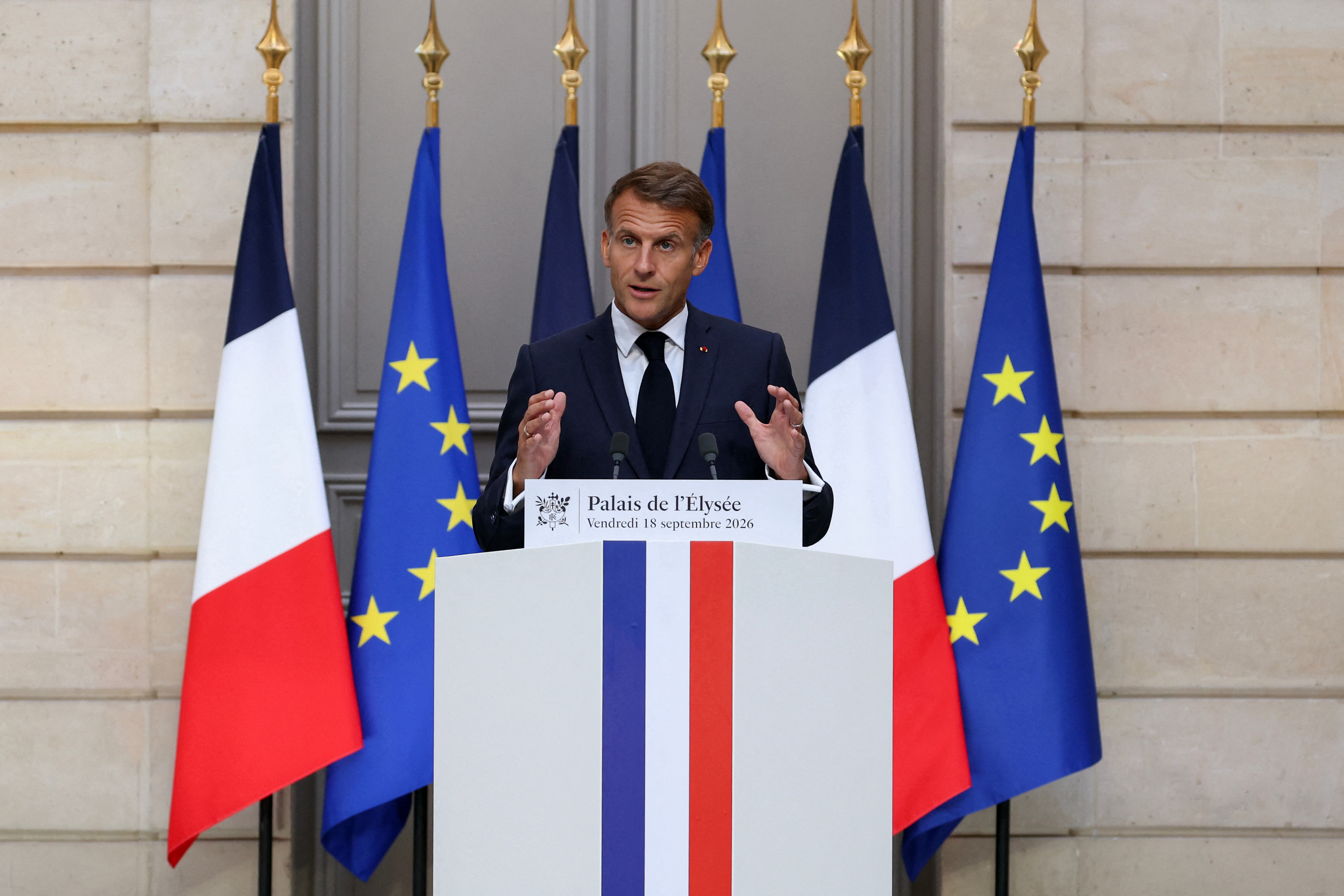 «Attaques hybrides russes», prix des carburants, présidentielle 2027… Ce qu’il faut retenir des déclarations d’Emmanuel Macron à l’Élysée ce vendredi