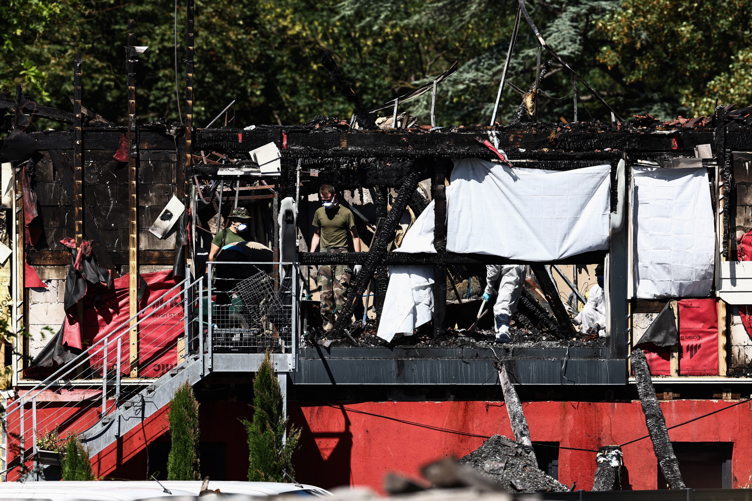 Incendie du gîte de Wintzenheim : une bougie aurait déclenché le feu qui a tué 11 personnes