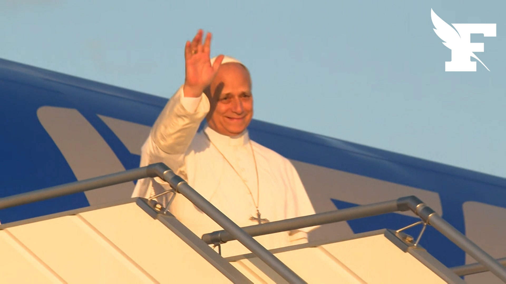L’avion du pape Léon XIV a décollé pour Paris