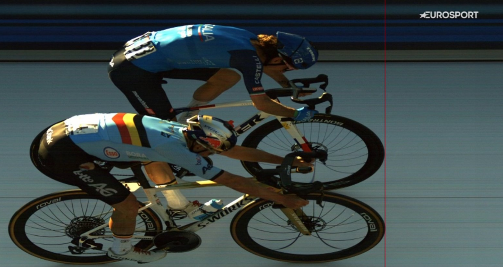 Cyclisme : en image, l’incroyable photo-finish qui a sacré Remco Evenepoel aux championnats d’Europe