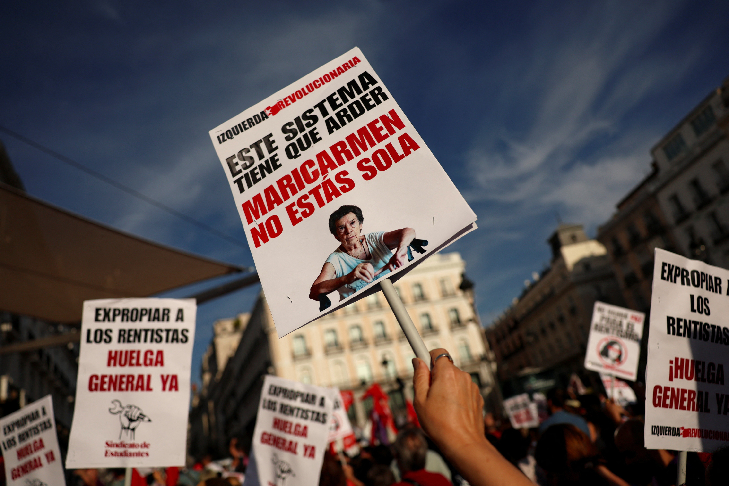 Espagne : la retraitée expulsée à l'origine des manifestations contre la crise du logement est morte