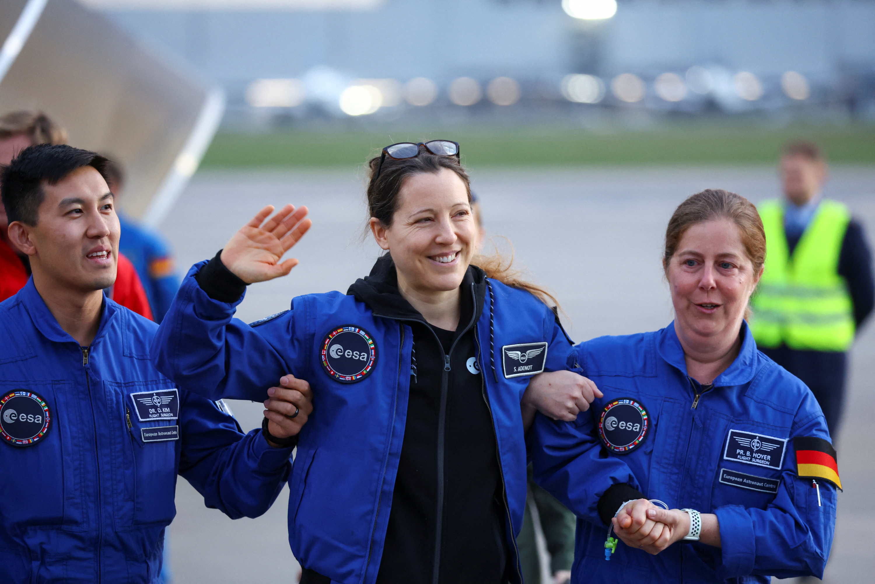 «C’était beaucoup plus facile là-haut» : découvrez les premiers mots de l’astronaute française Sophie Adenot à son retour sur Terre