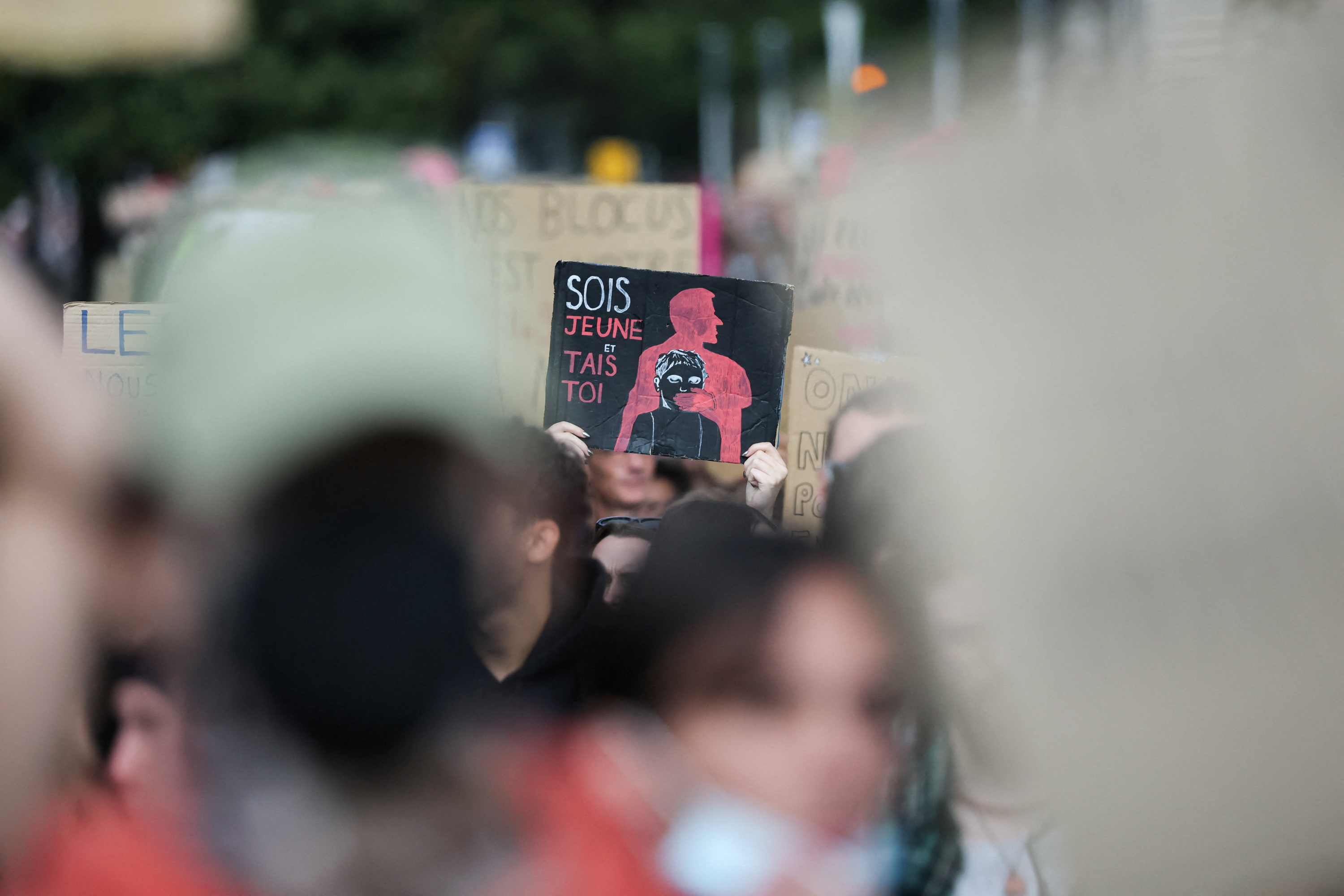 «Ce sont des blessures de guerre» : l’avocat du lycéen à la main arrachée à Lens explique pourquoi il ramassait des débris
