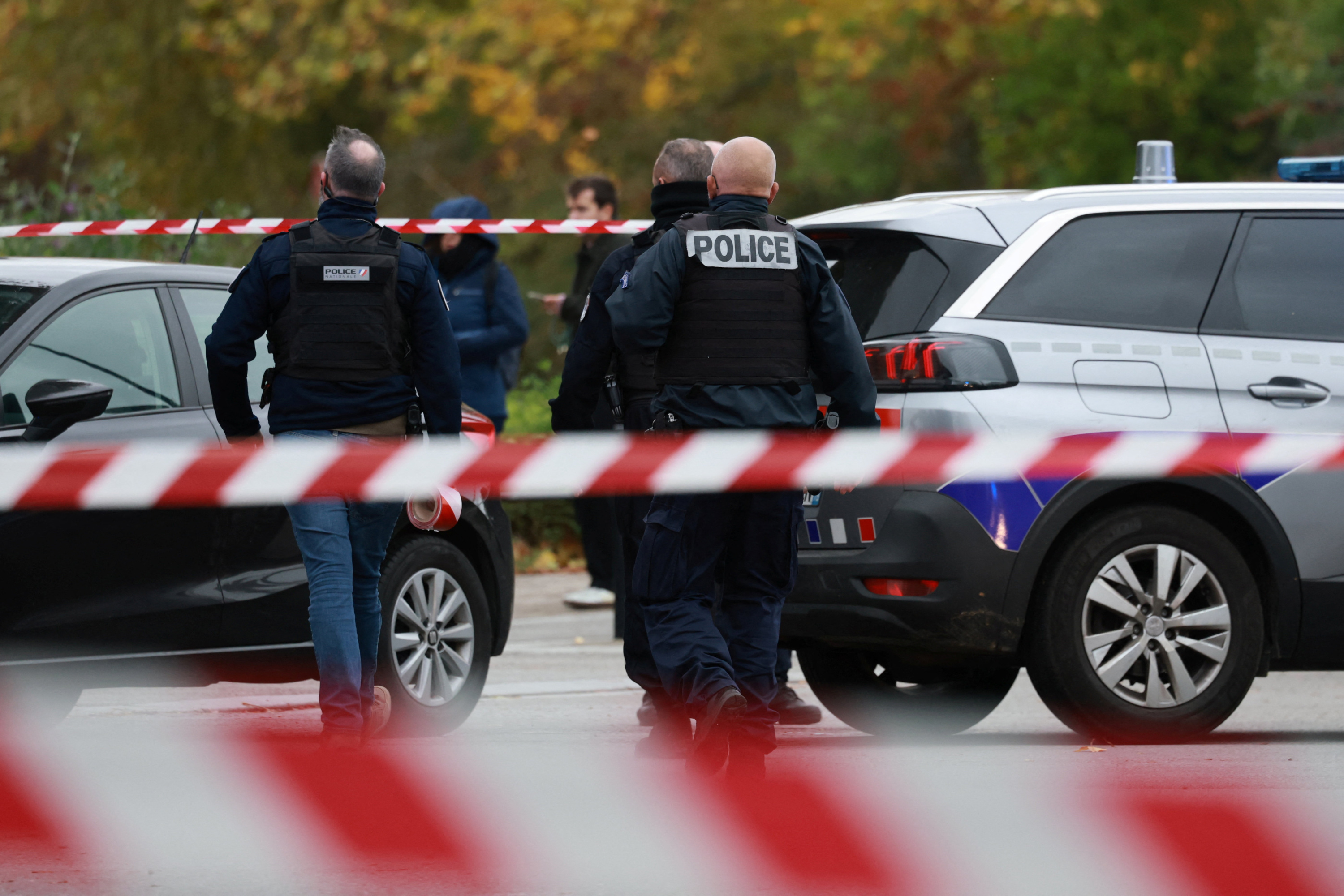 Fusillade terroriste dans les Yvelines : la famille de Pengo Bossio Wangi, tué dans l’attaque, s'interroge sur une éventuelle «responsabilité» des autorités