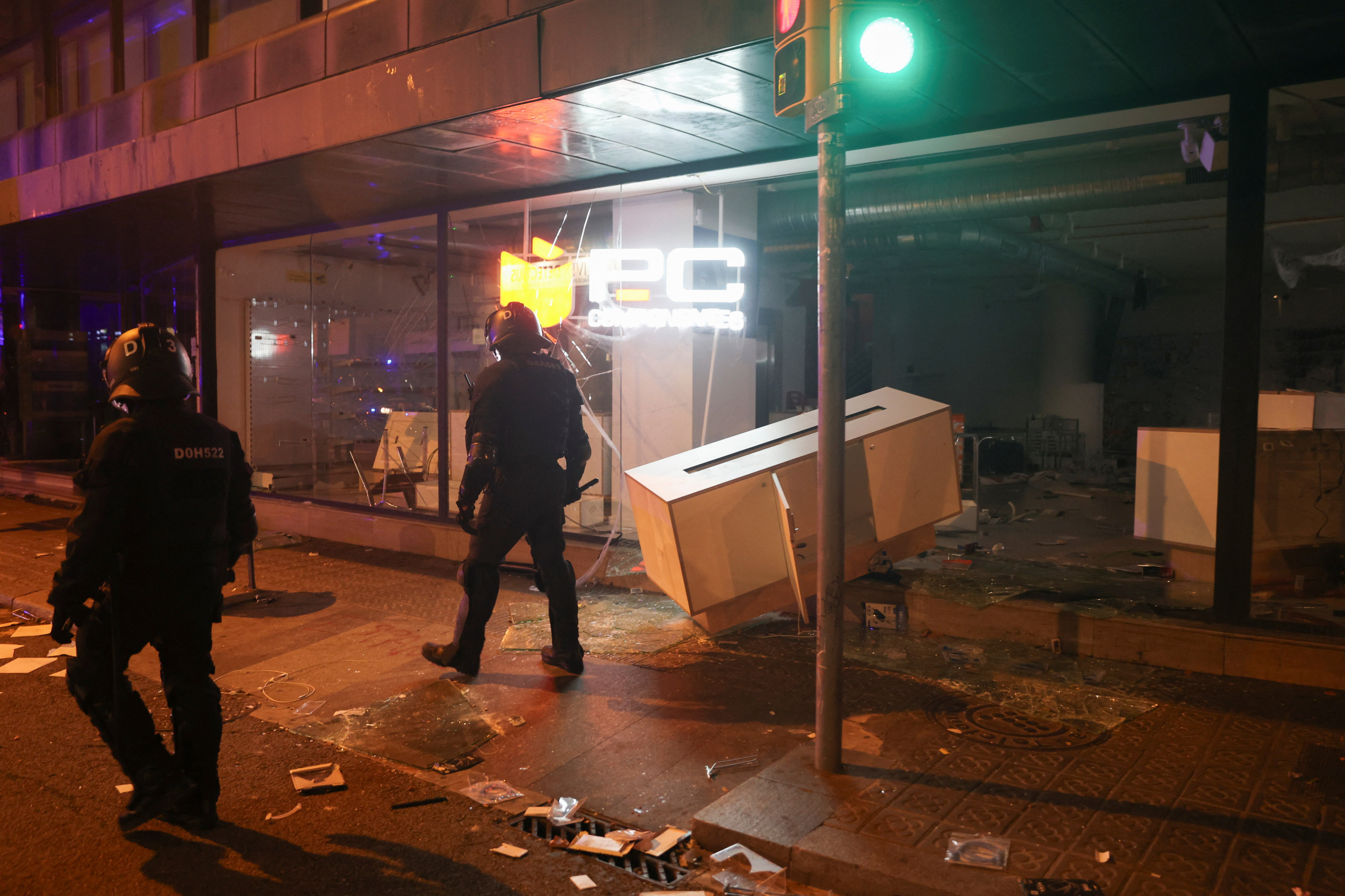 Manifestations : 128 personnes interpellées à Barcelone pour des actes de «vandalisme» et de «pillages»