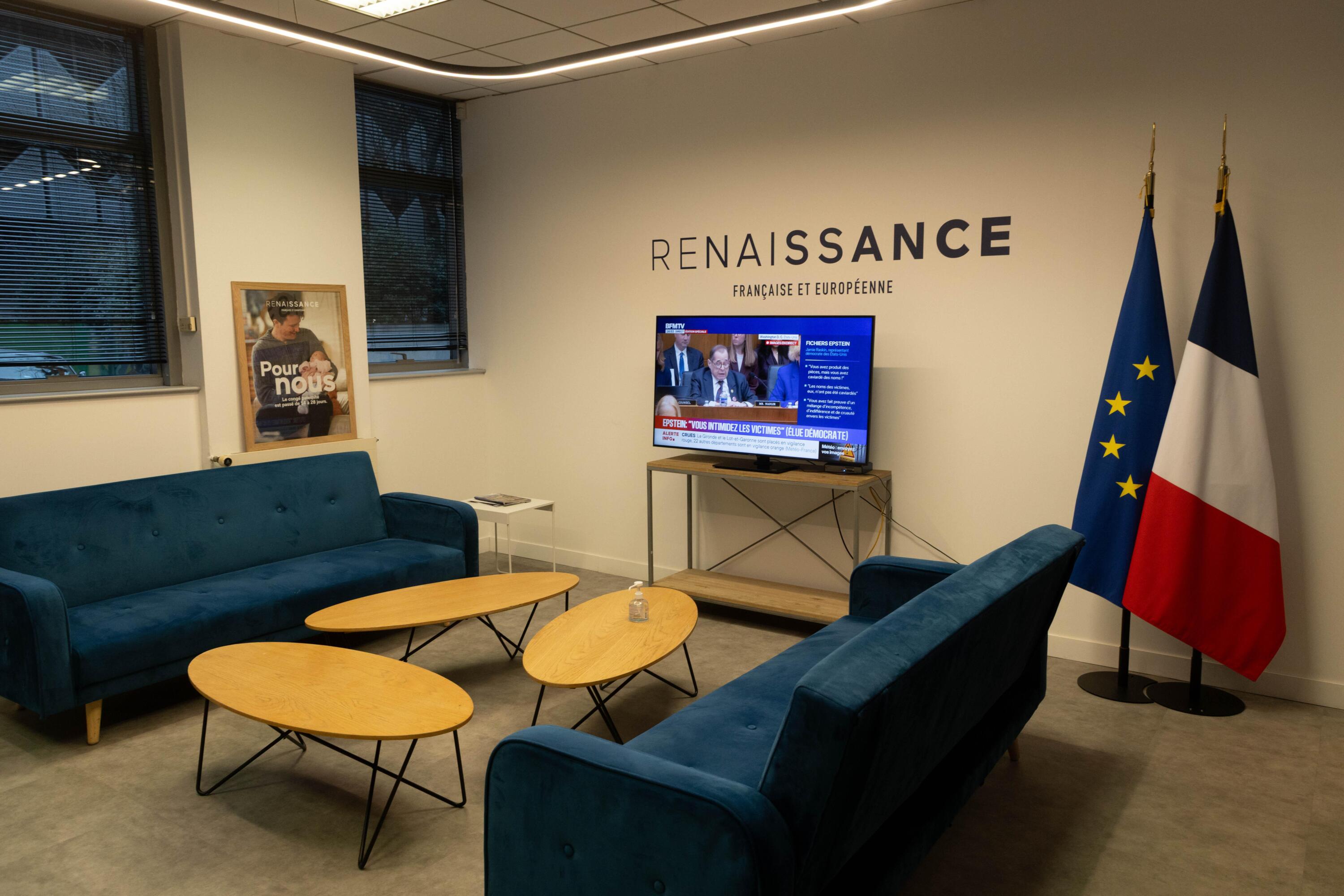 LFI, Renaissance, PCF : ce que l’on sait des suspicions de cyberattaques contre plusieurs partis politiques サムネイル