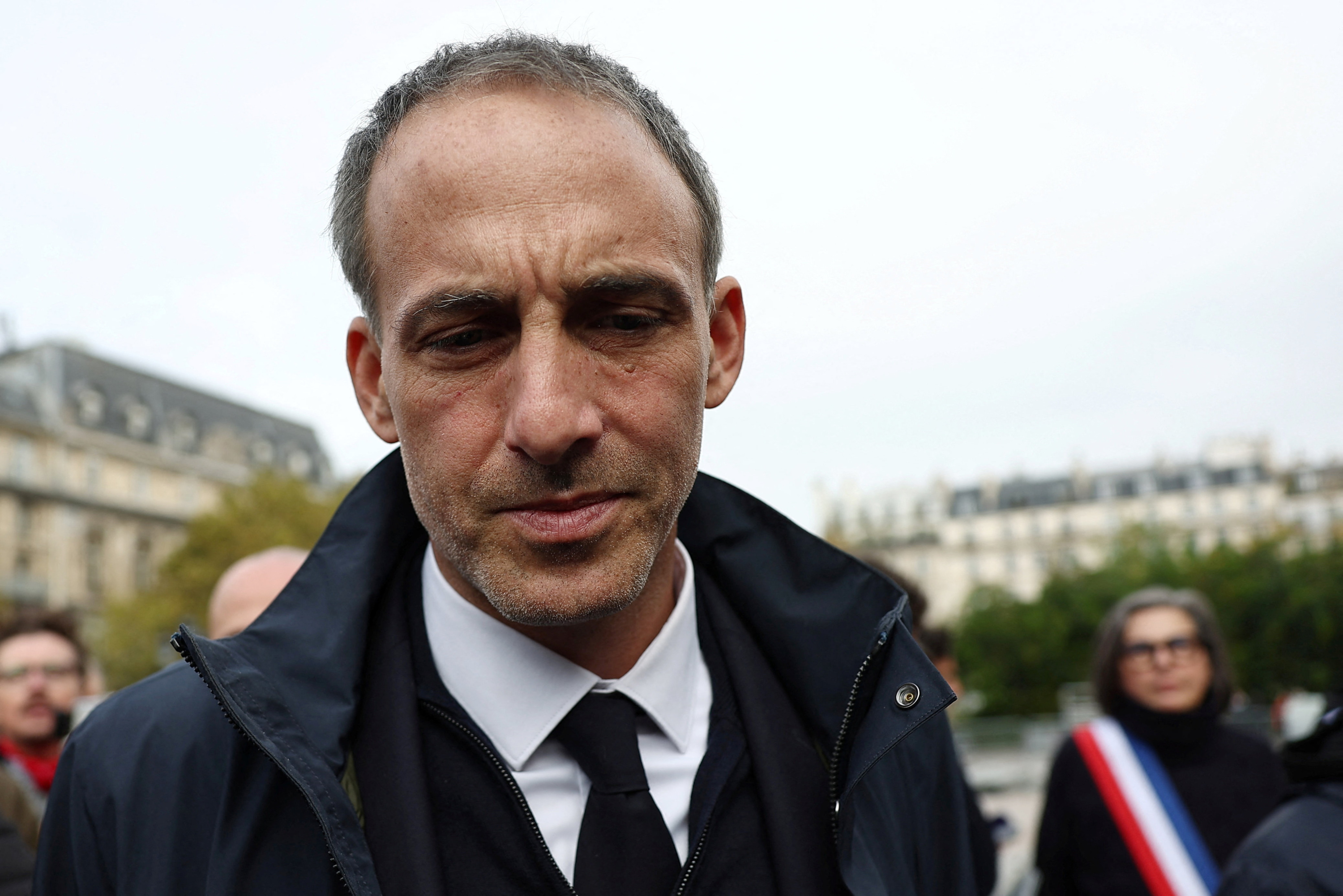 Raphaël Glucksmann se déclare victime d'une «campagne de harcèlement» menée par La France insoumise