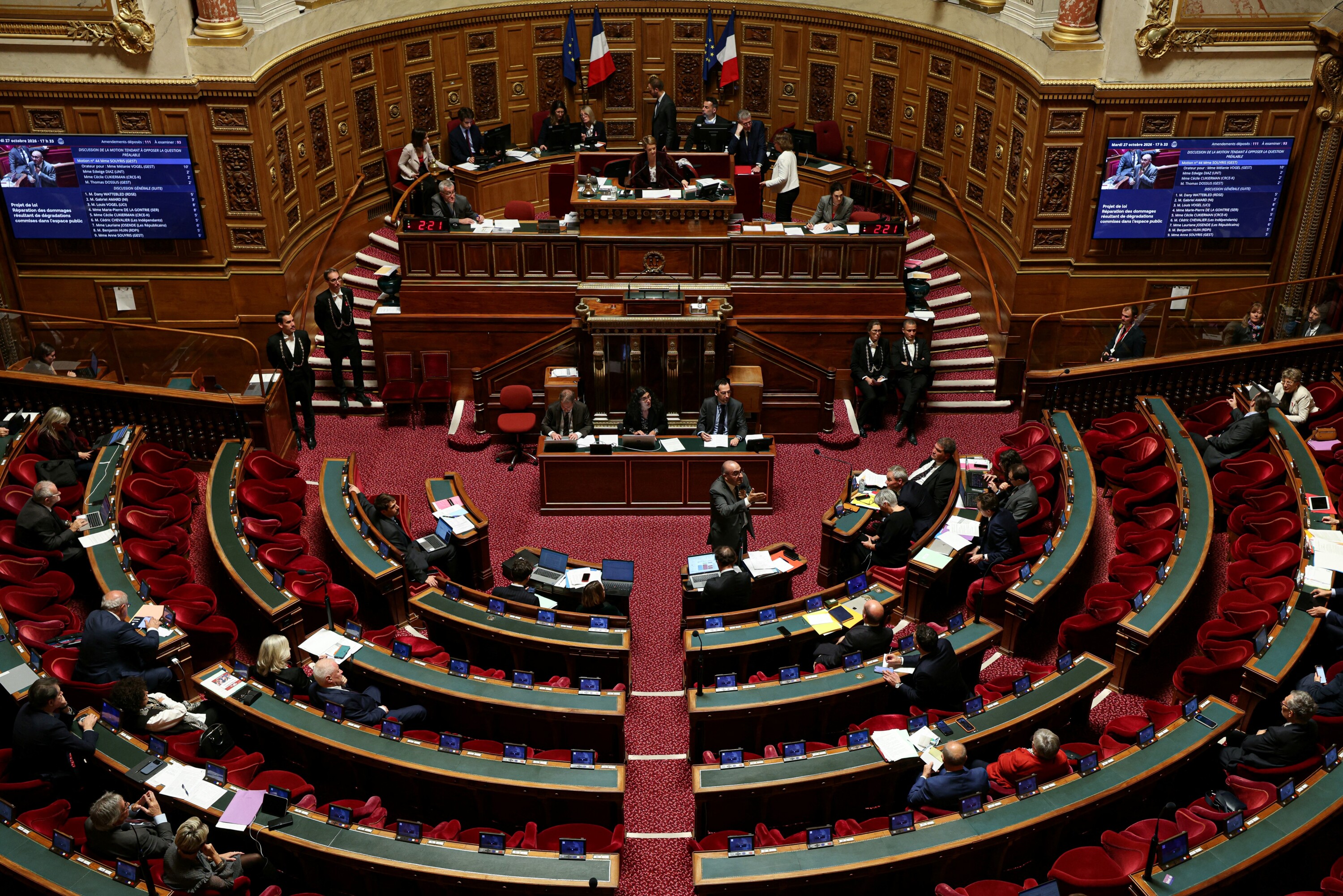 Le Sénat adopte et élargit le projet de loi «casseurs-payeurs», après les débordements du 17 octobre サムネイル