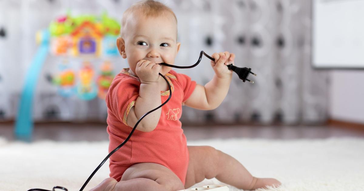 Astuces et Conseils pour protéger Bébé des prises électriques