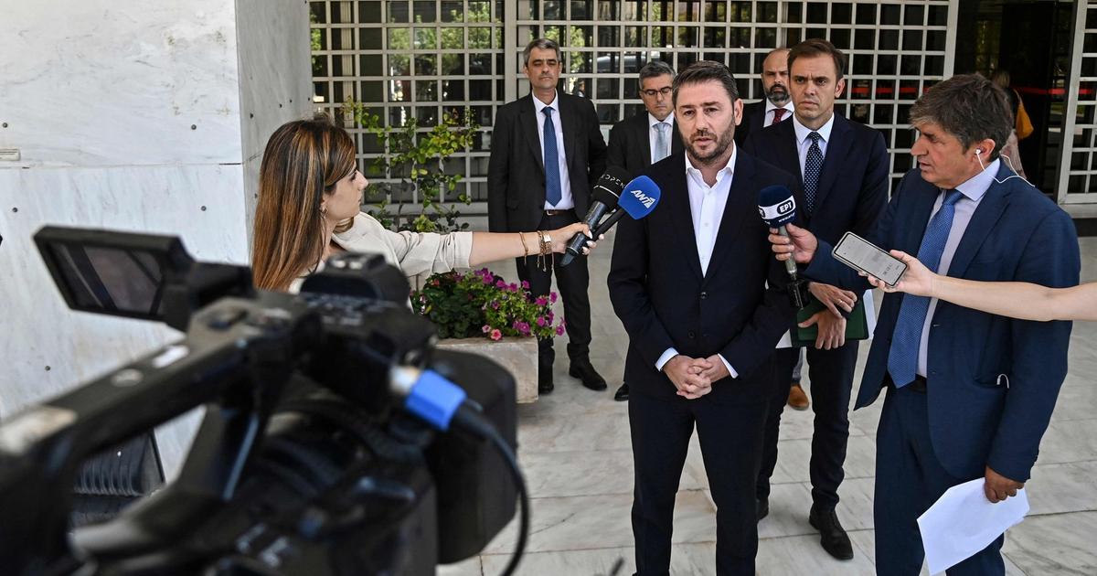 Le chef du parti d’opposition grec placé sur écoute