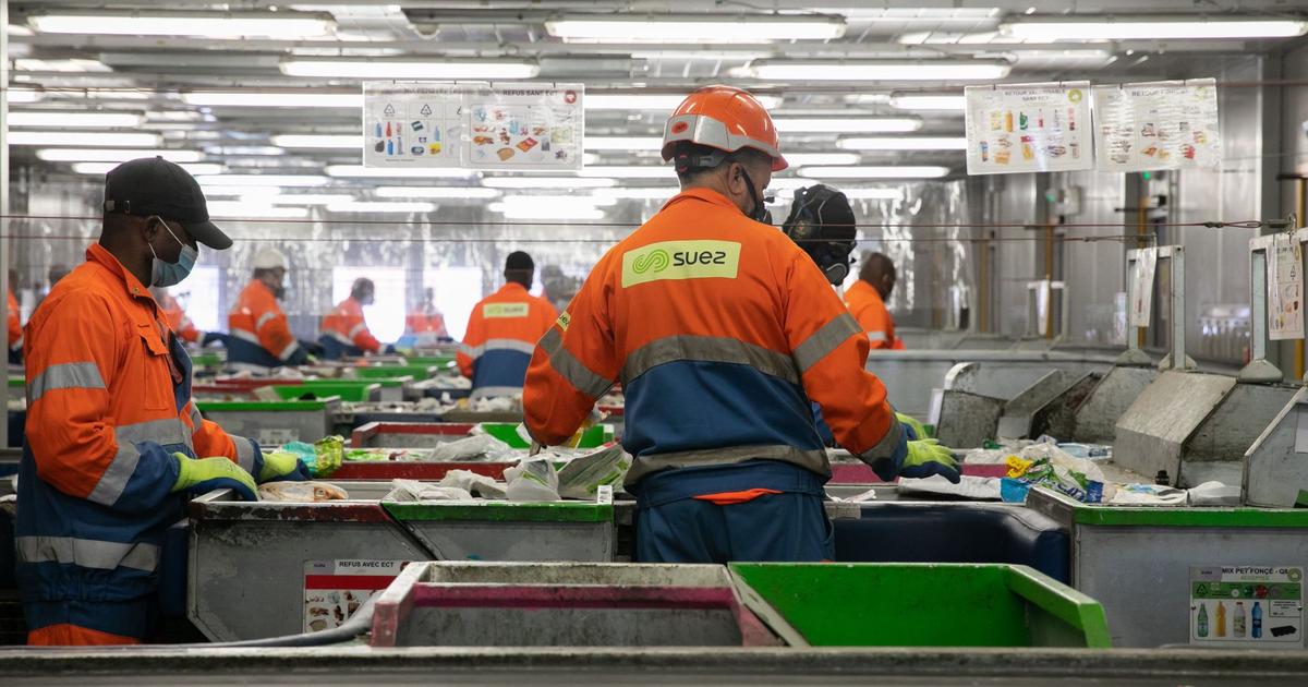 Groundwater replenishment, recycling of wind turbine blades and