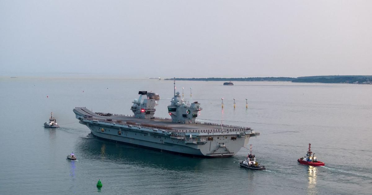 The empty deck of the aircraft carrier Queen Elizabeth is causing talk across the Channel