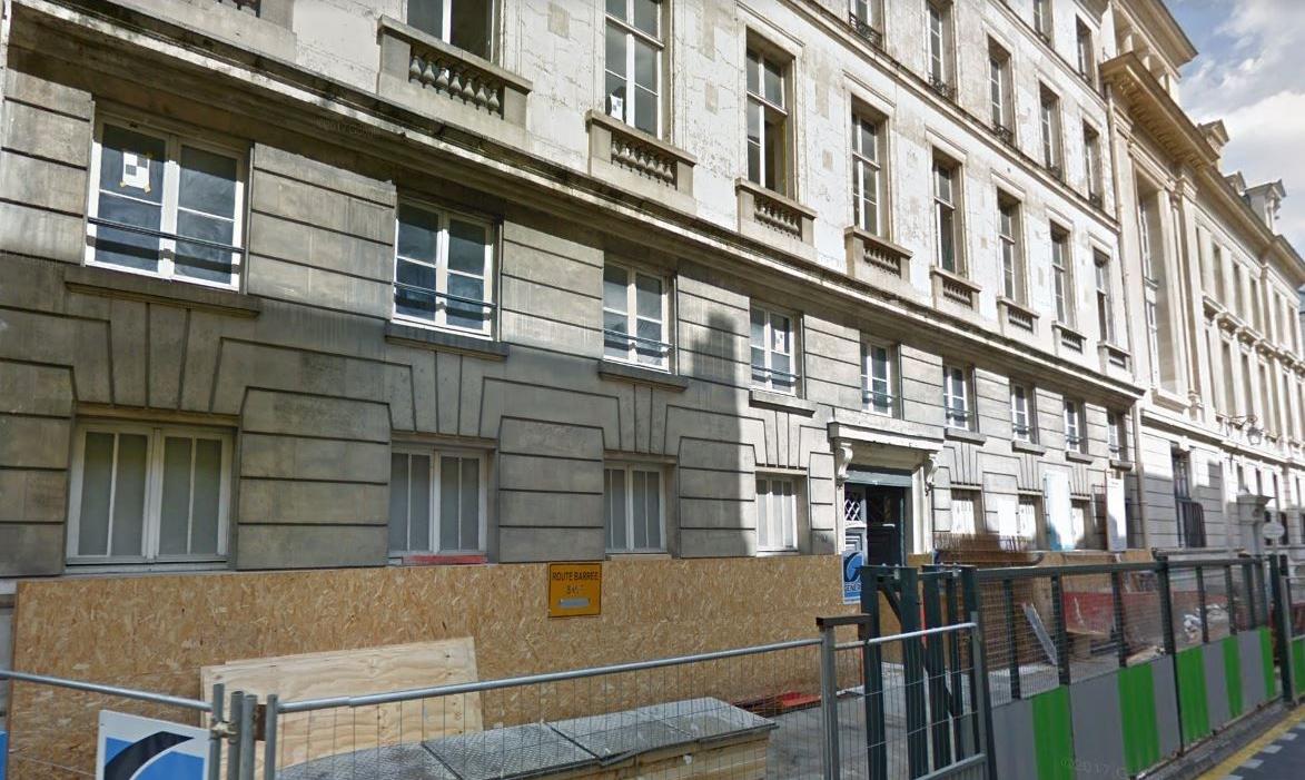 Les subventions pour transformer ces ex-locaux de l’Institut National des Langues et Civilisations Orientales, rue de Lille (VIIe) à Paris, ont coûté plus cher qu’une construction neuve.