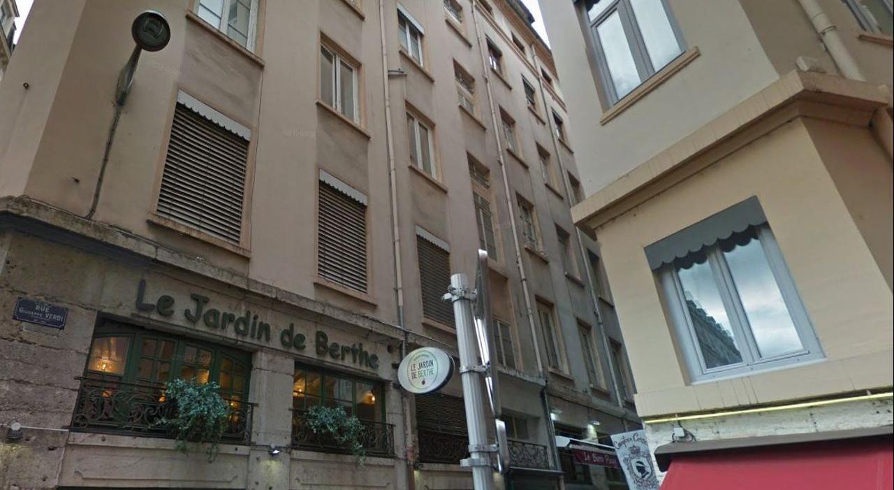 C’est dans cet immeuble, rue Giuseppe Verdi, qu’a eu lieu l’incident