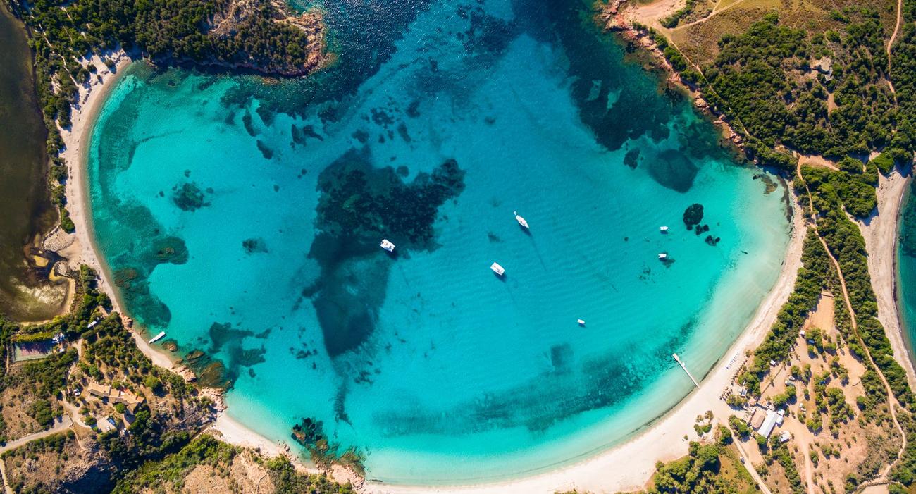 La baie de Rondinara, en Corse, où sont installées les deux villas litigieuses.