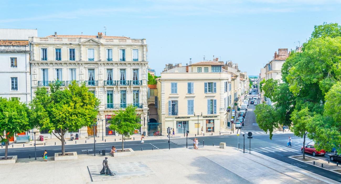 C’est à Nîmes (ici, la place des Arènes) que le pouvoir d’achat immobilier a le plus augmenté en 2019