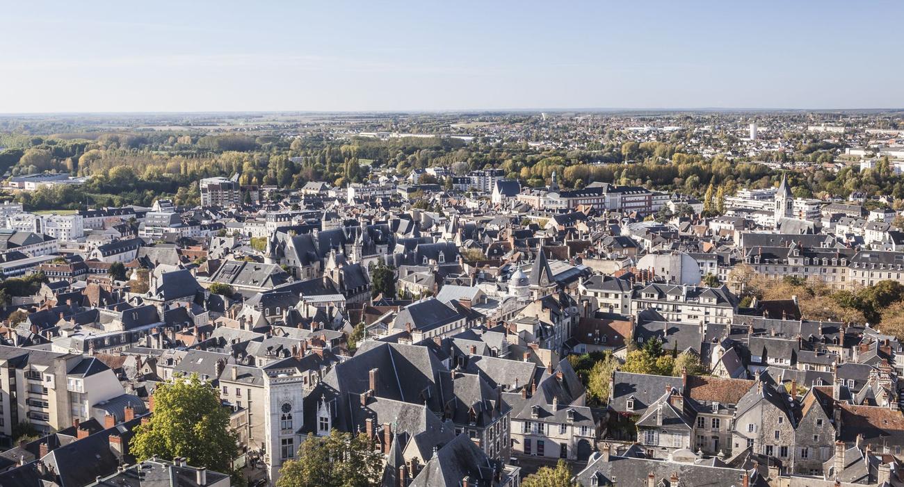 Vue des toits de Bourges.
