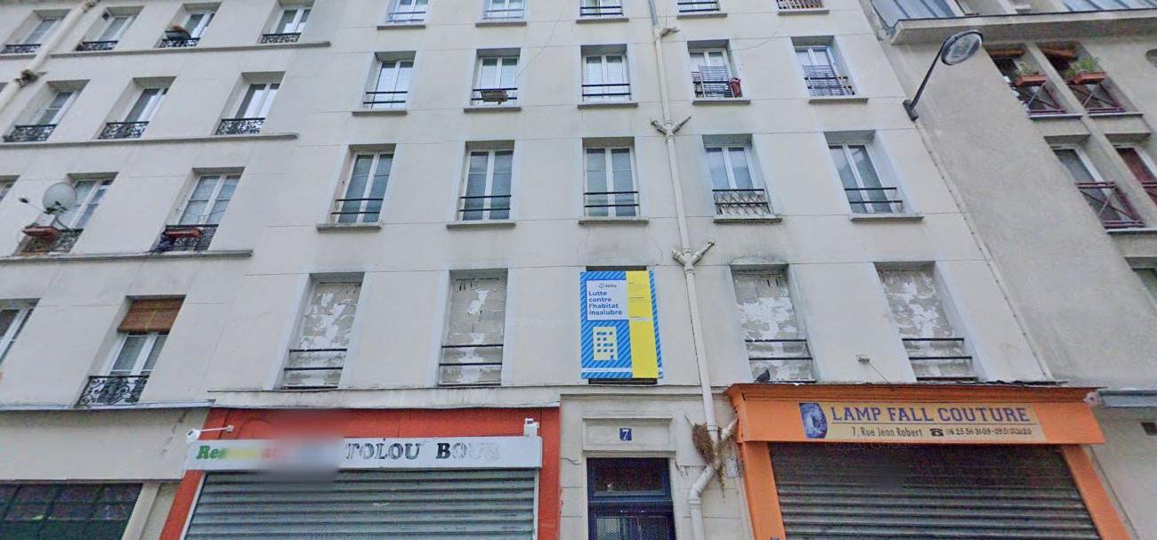 Le marchand de sommeil était propriétaire de cet immeuble du 18e arrondissement de Paris, déclaré insalubre