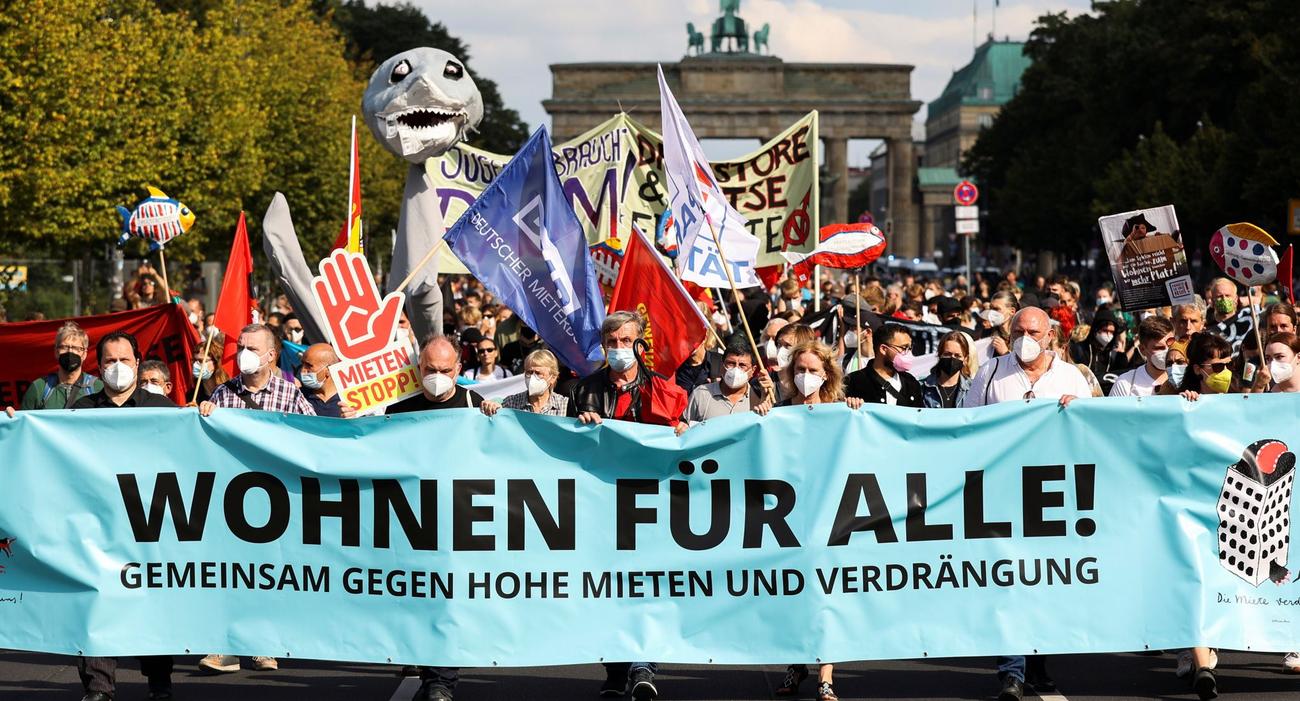 Une manifestation contre l’envolée des loyers à Berlin le 11 septembre dernier. (Comprenez: «Un appartement pour tous! Ensemble contre les loyers élevés et la répression)