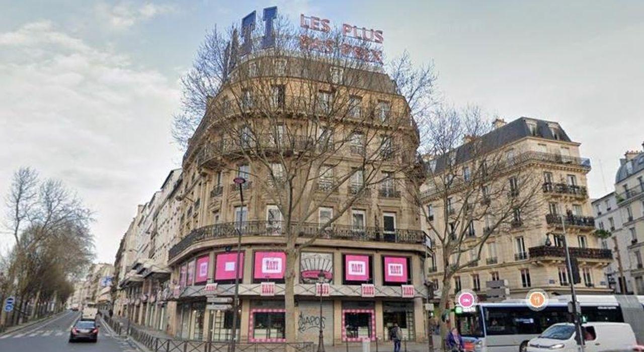 Tati occupait ces bâtiments, situés dans le 18e arrondissement de Paris, depuis 1948.