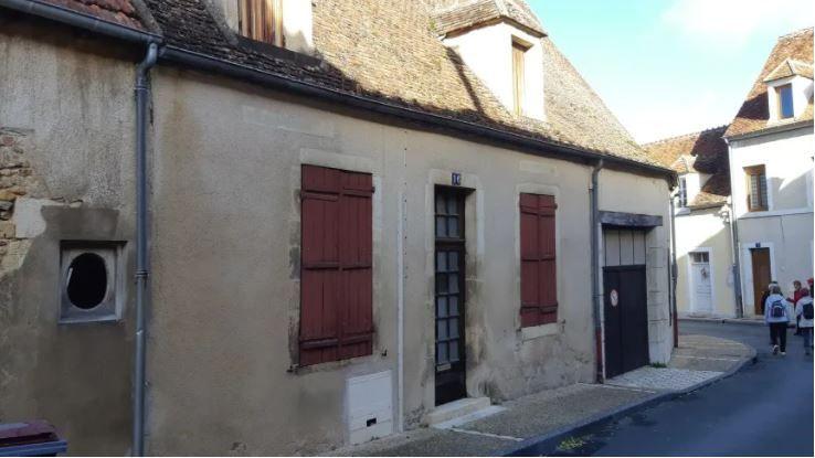 Voici à quoi ressemble la maison à 1 euro, vendue à Saint-Amand-Montrond (avant travaux).