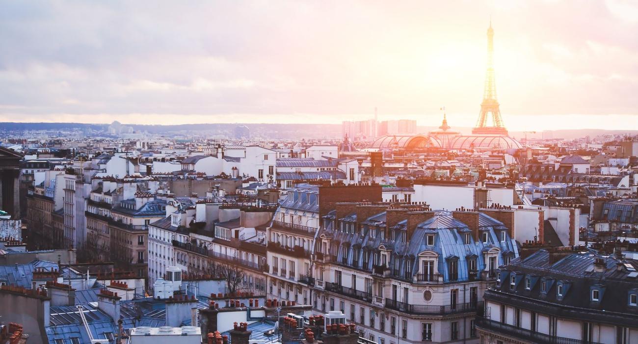 Prévu par la loi Elan de 2018, le plafonnement des loyers ne concernait que Paris et Lille lors de sa mise en place. Il a ensuite été étendu à d’autres villes comme Bordeaux ou Lyon.