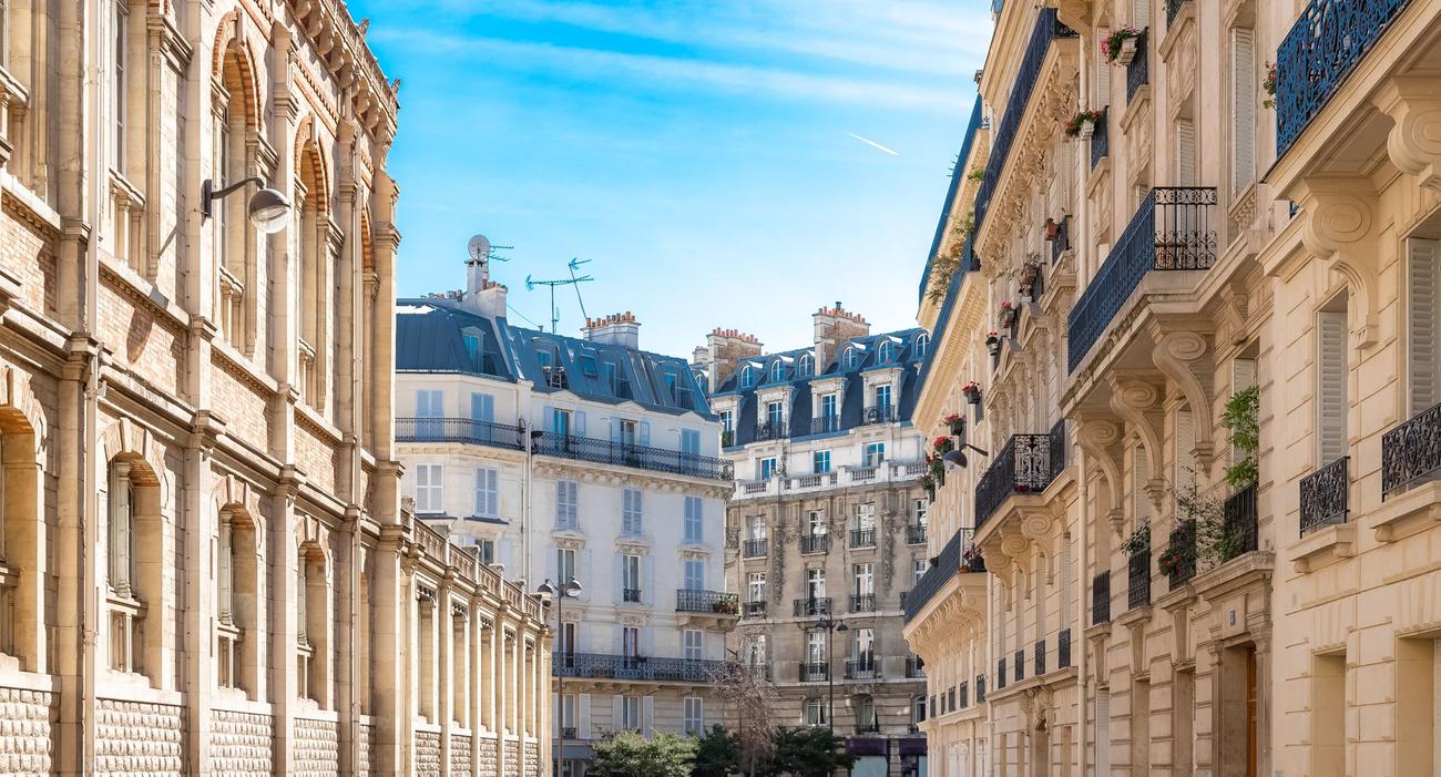 Bien que les prix immobiliers y stagnent voire baissent, Paris est une des villes les moins accessibles, selon UBS.