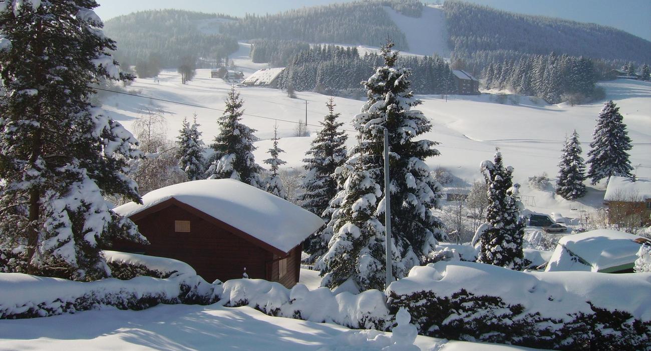 Bellefontaine, dans le Jura, est la station la plus économe du classement avec 15 % de passoires thermiques alors qu’Isola 2000, pourtant dans les Alpes du Sud, en compte 90 %.