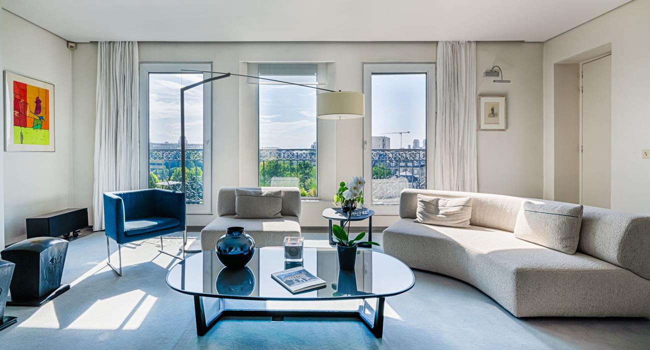 Ce triplex de 210 m² avec vue sur la Seine, a été vendue 3,6 millions d’euros par un Français à un Américain résidant au Texas.