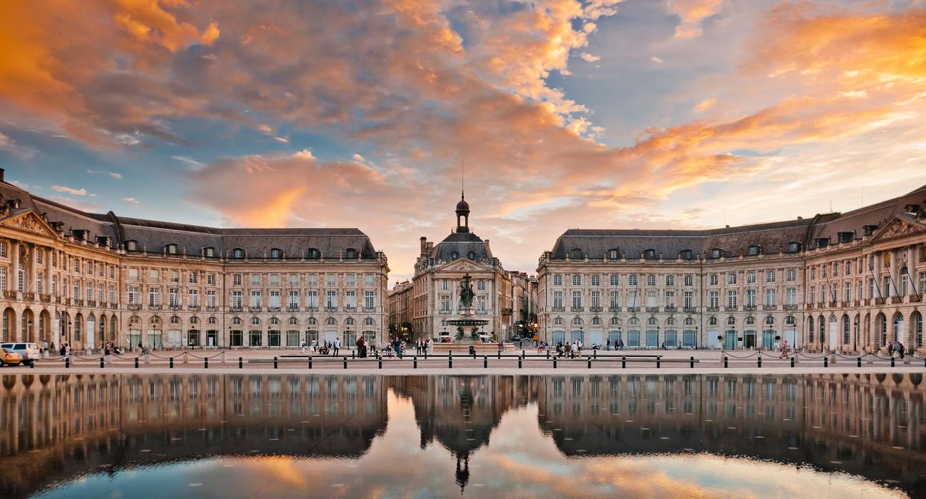 À Bordeaux, l’achat est moins intéressant que la location puisque le prix d’achat d’un logement est élevé et la taxe foncière onéreuse.